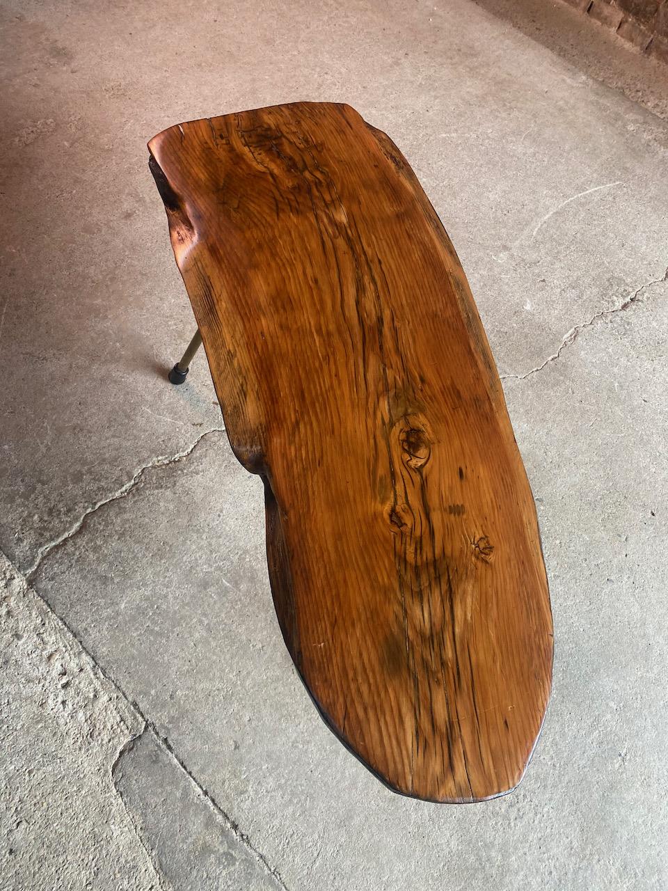 Werkstätte Carl Auböck Walnut Tree Trunk Coffee Table, Austria, circa 1950s In Excellent Condition For Sale In Longdon, Tewkesbury