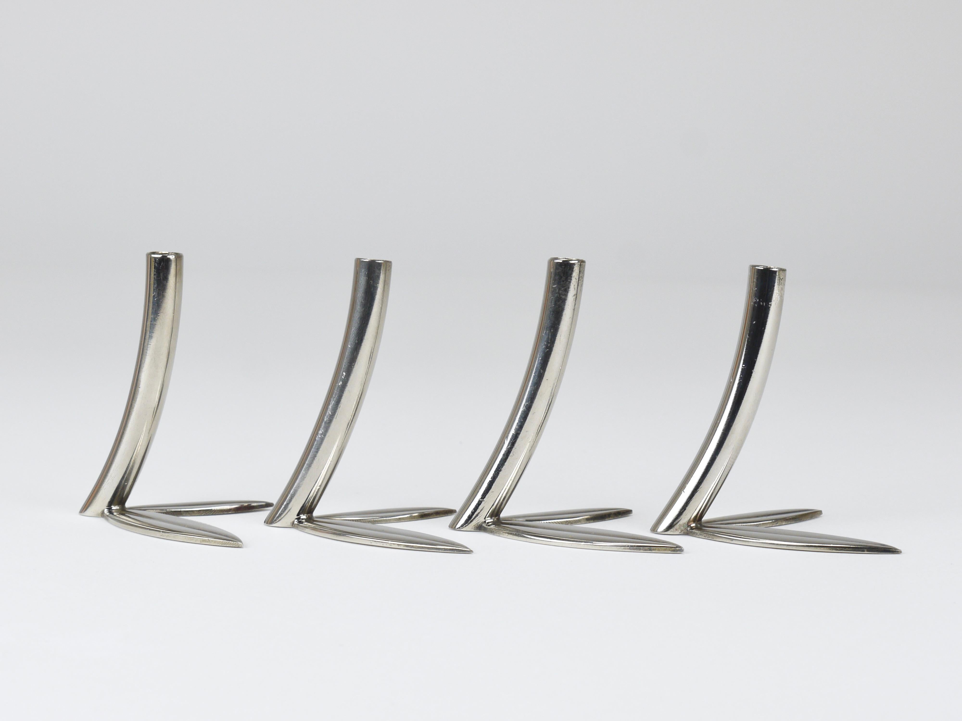 Werkstätte Hagenauer 4 vasi a foglia Soliflores, ottone e nichel, Vienna, anni '60 5