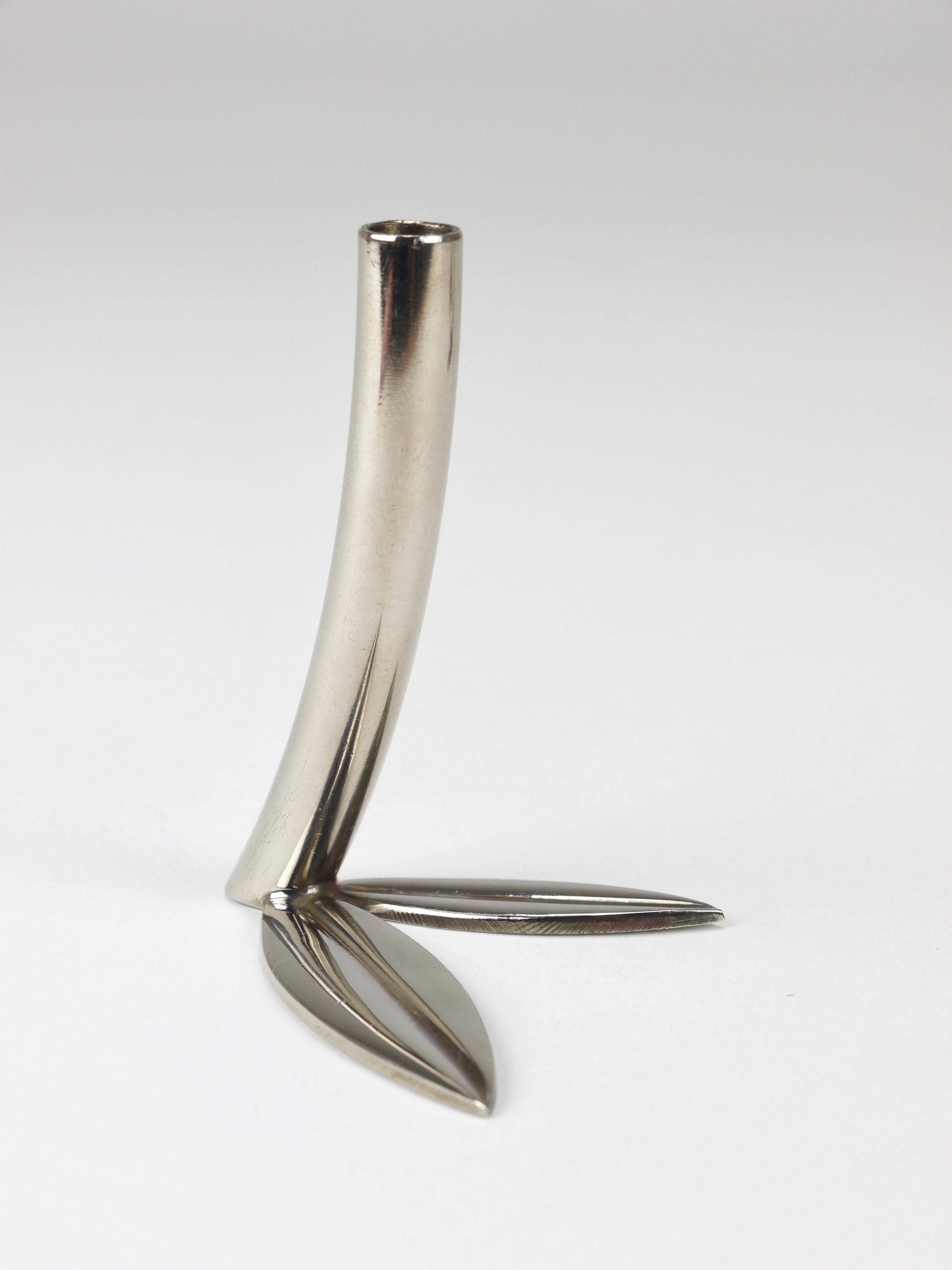 Werkstätte Hagenauer 4 vasi a foglia Soliflores, ottone e nichel, Vienna, anni '60 13