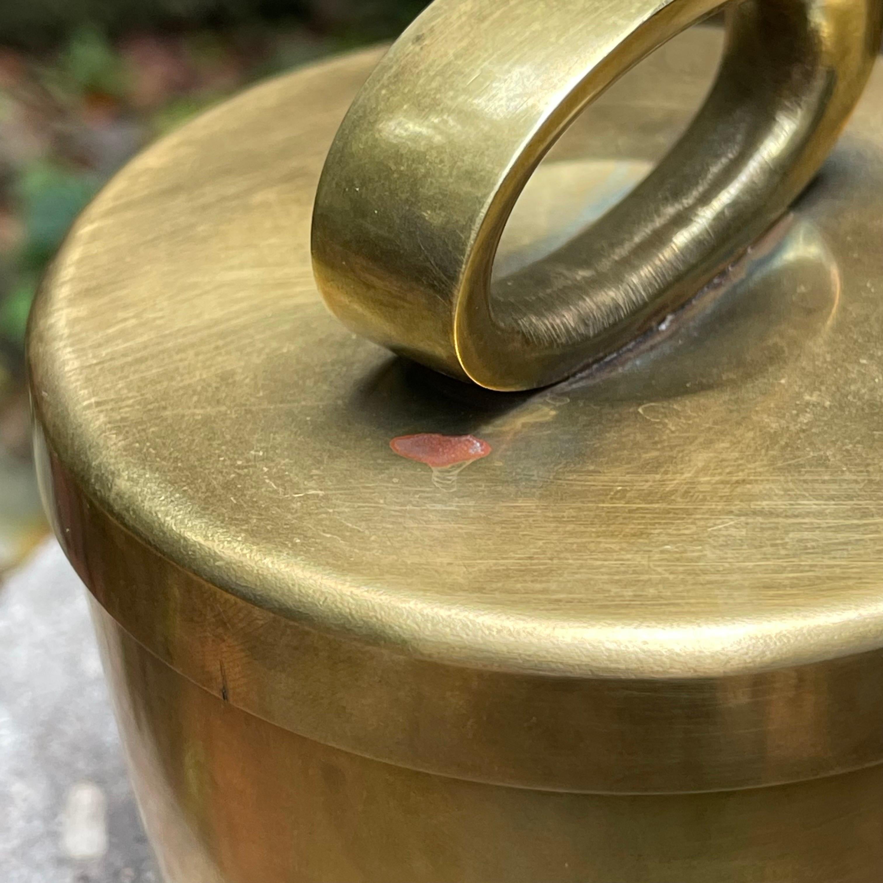 Werkstätte Hagenauer Wien Modernist Hand Wrought Brass Lidded Box Vessel For Sale 5