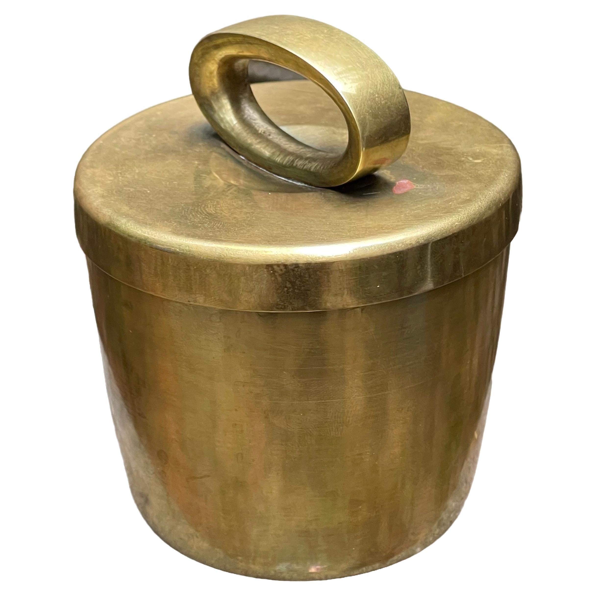 Werkstätte Hagenauer Wien Modernist Hand Wrought Brass Lidded Box Vessel For Sale