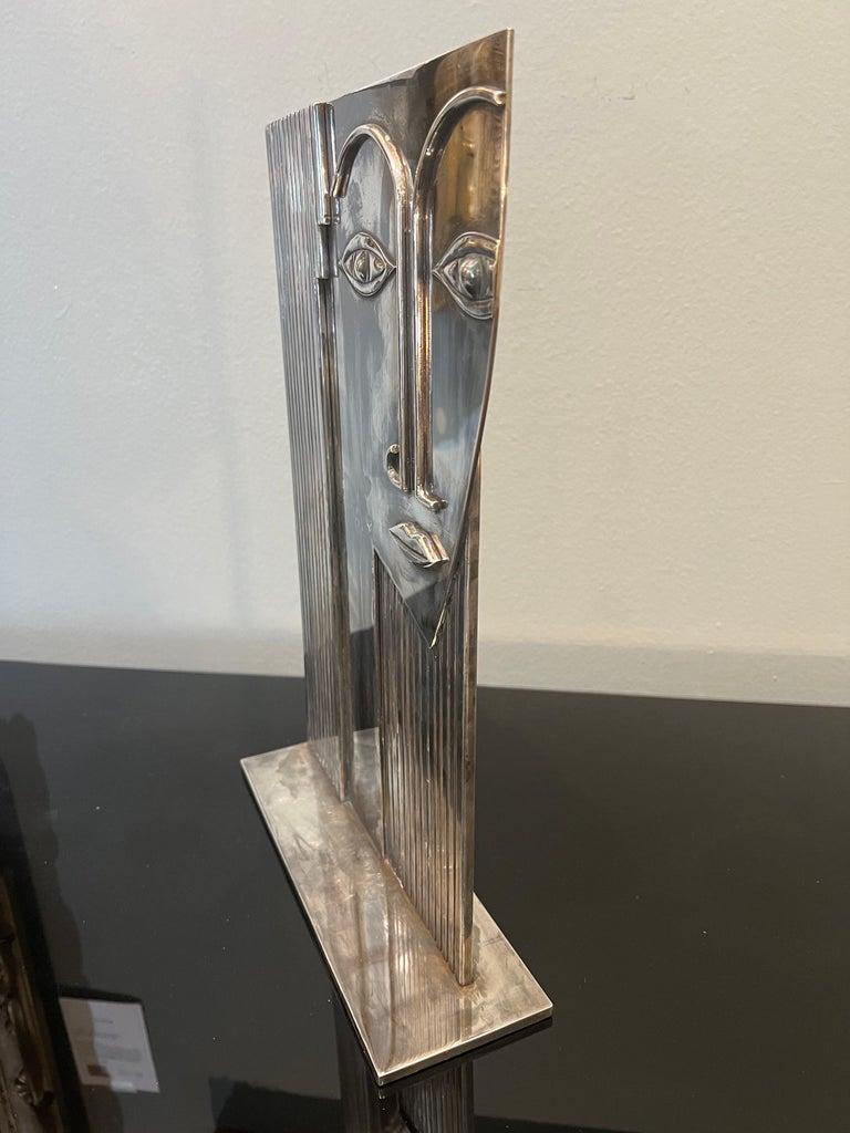 Sculpture of female head done by Werkstatte Hagenauer Wien For Sale 4