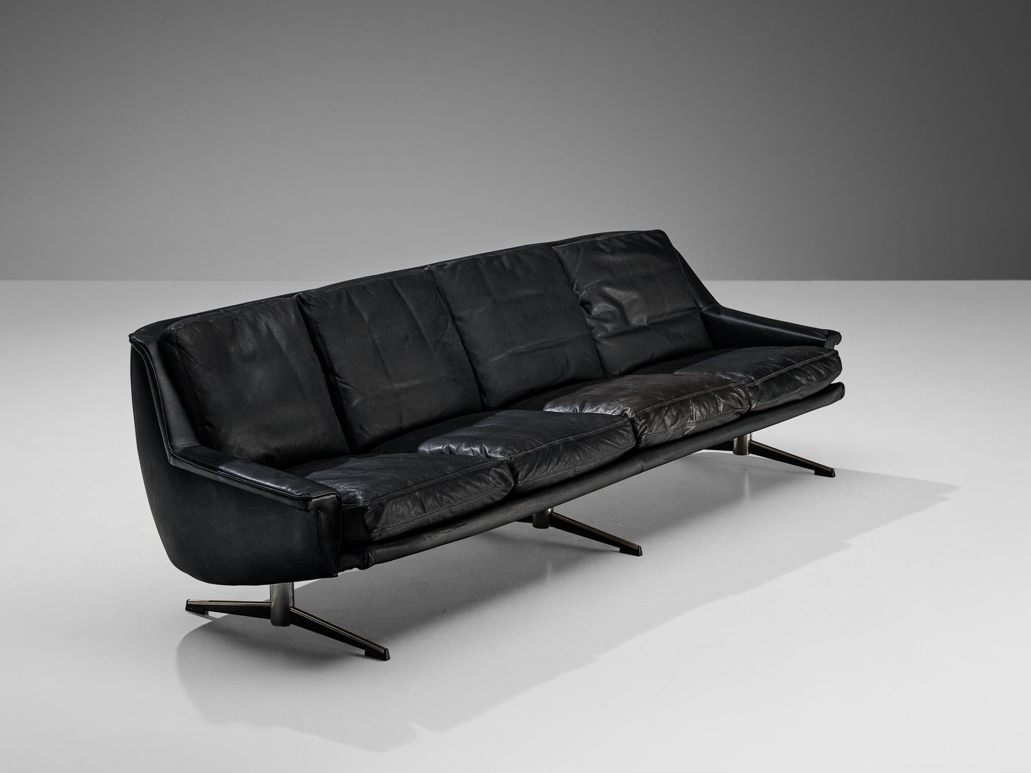 Scandinavian Modern Werner Langenfeld for ESA Sofa in Black Leather and Metal For Sale