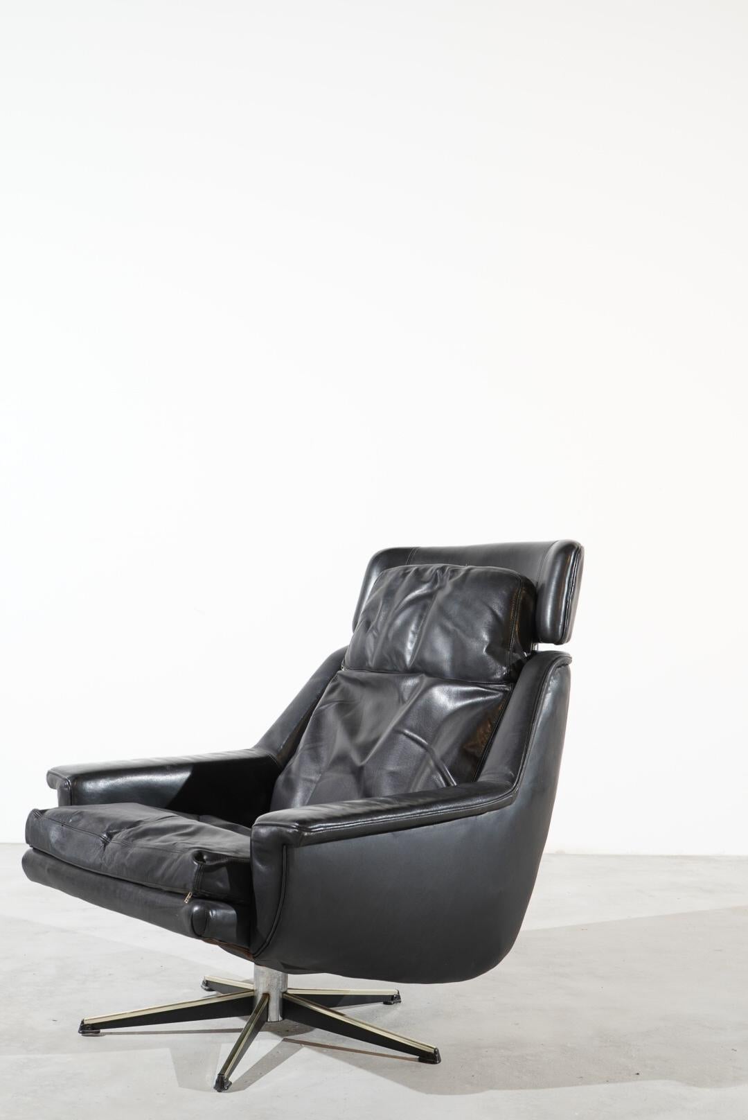 Danois Werner Langenfeld Modèle 802 Esa Møbelværk Chaise longue en cuir + Ottoman en vente