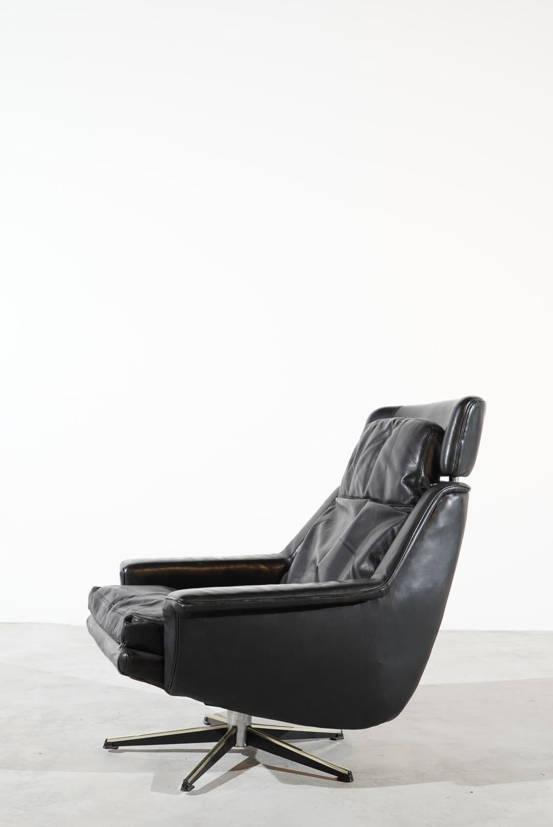 Werner Langenfeld Modèle 802 Esa Møbelværk Chaise longue en cuir + Ottoman Bon état - En vente à Berlin, BE