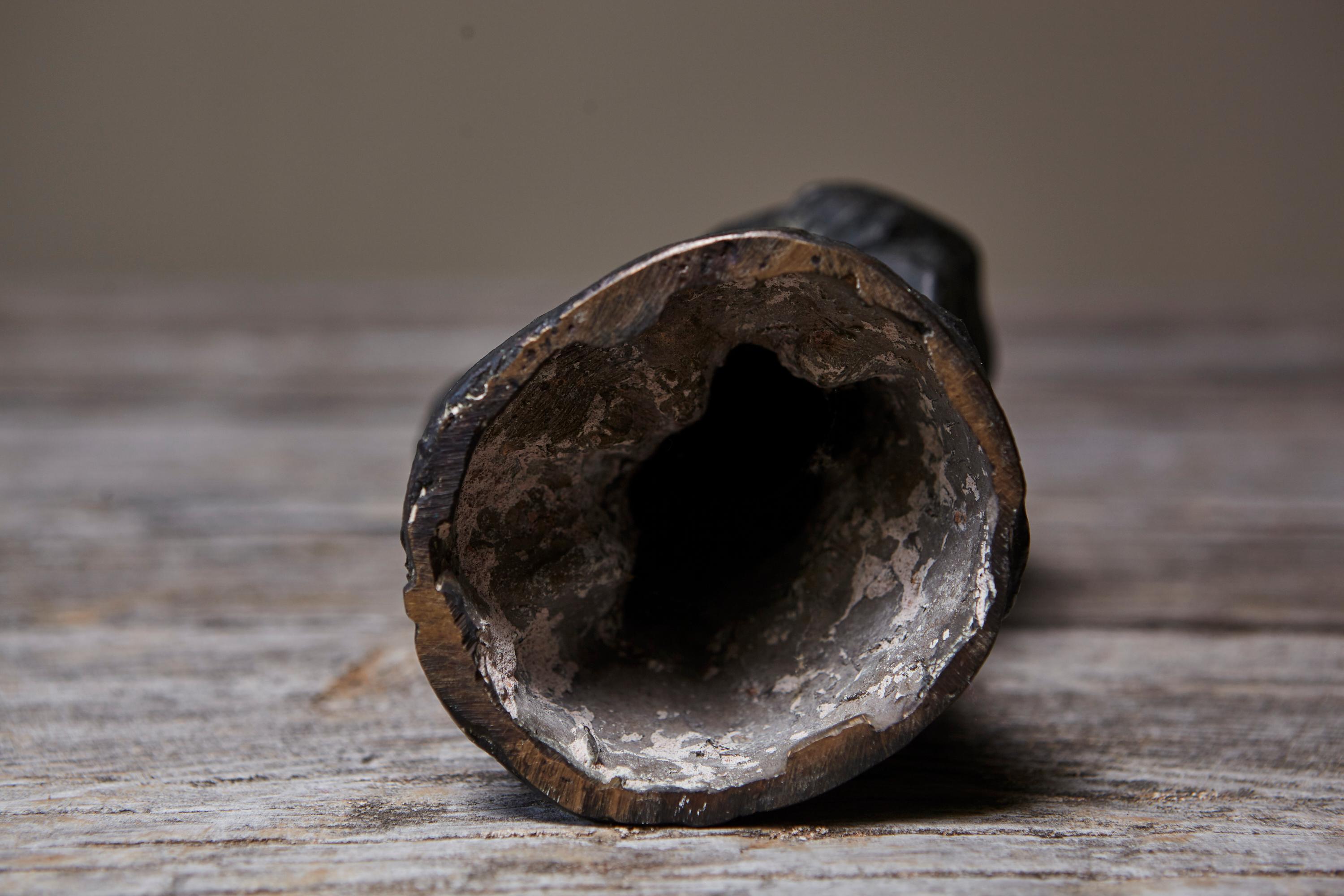 Sculpture en bronze de Werner Meurer représentant une jeune fille debout, milieu du 20e siècle, Allemagne en vente 9