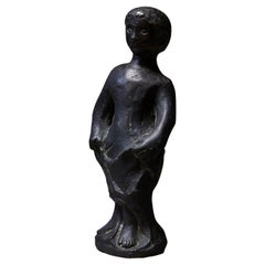 Scultura in bronzo di una ragazza in piedi di Werner Meurer, metà del XX secolo, Germania
