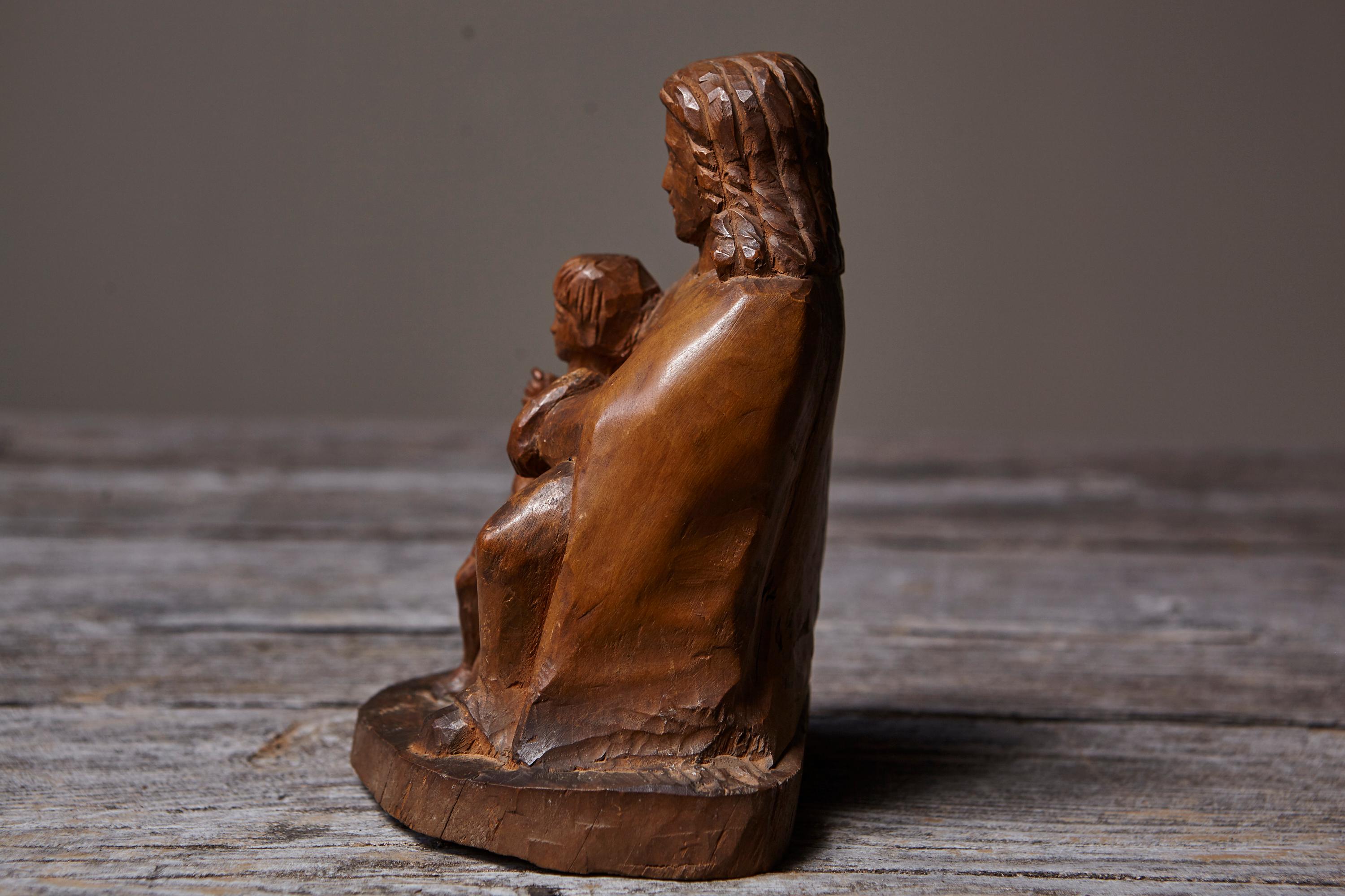 Werner Meurer Sculpture unique en Wood d'une mère et d'un Child, 1980 Pièce d'exposition en vente 3