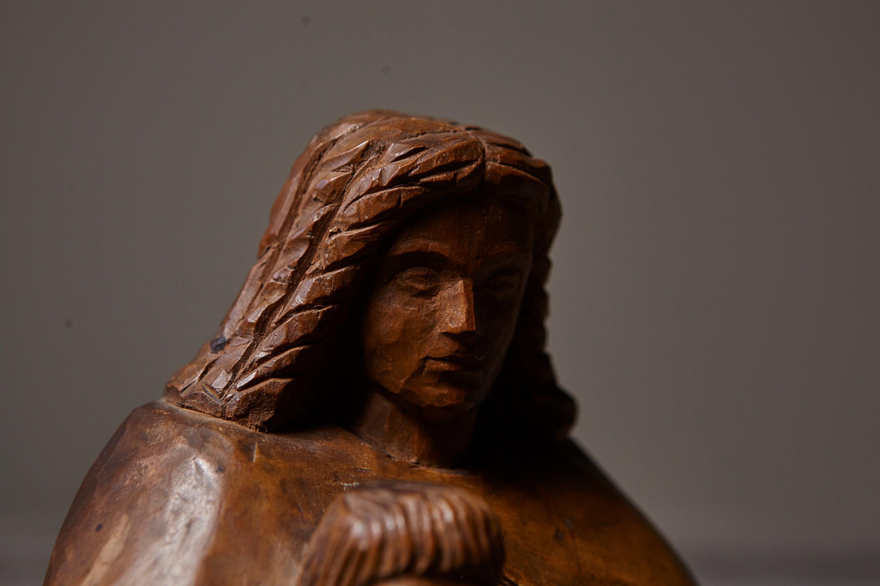 Werner Meurer Sculpture unique en Wood d'une mère et d'un Child, 1980 Pièce d'exposition en vente 9