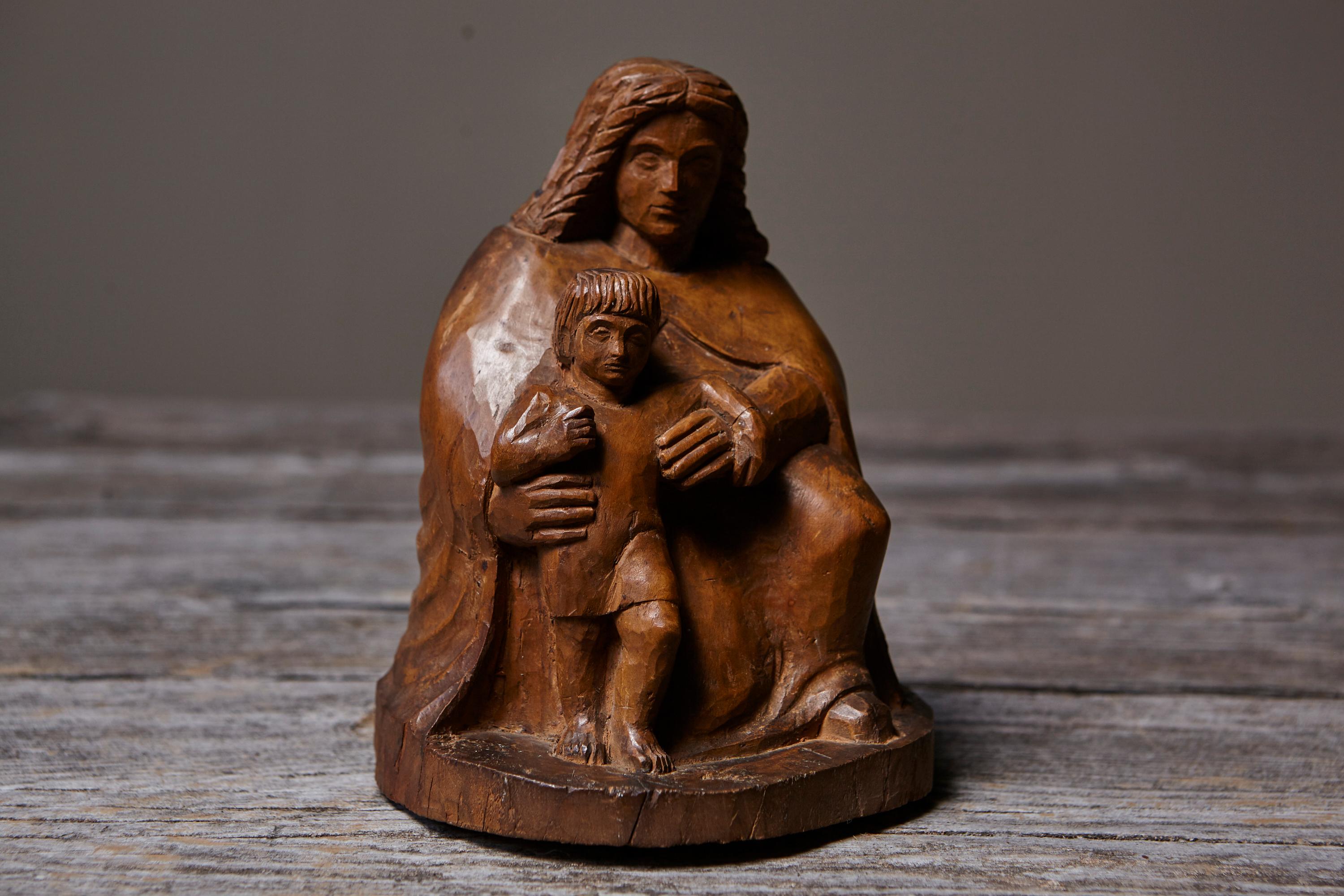 Werner Meurer Sculpture unique en Wood d'une mère et d'un Child, 1980 Pièce d'exposition Bon état - En vente à Aramits, Nouvelle-Aquitaine