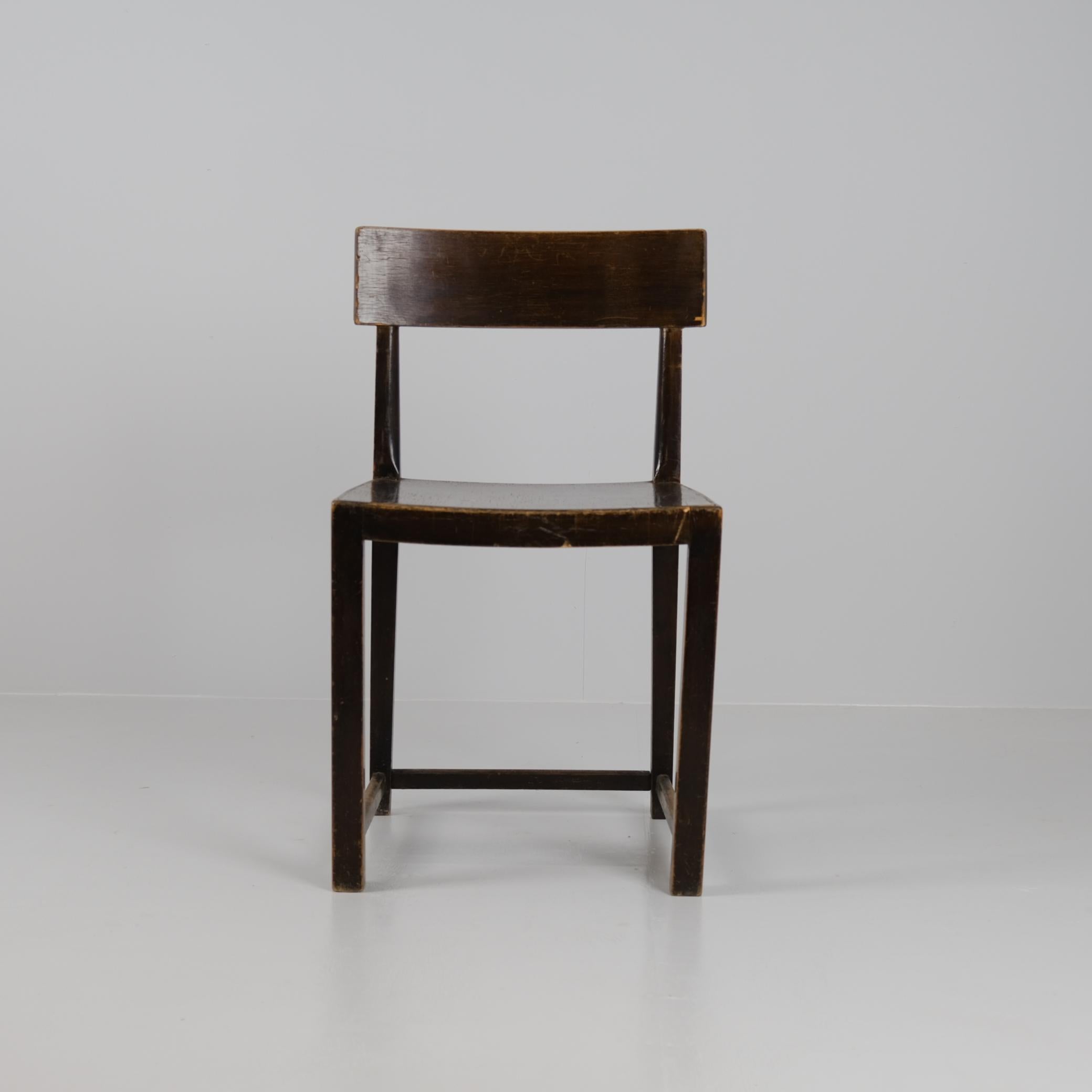Werner West Pyramid Chair 5525, Sammlerstück, Keravan Puusepäntehdas 1940er (Finnisch) im Angebot