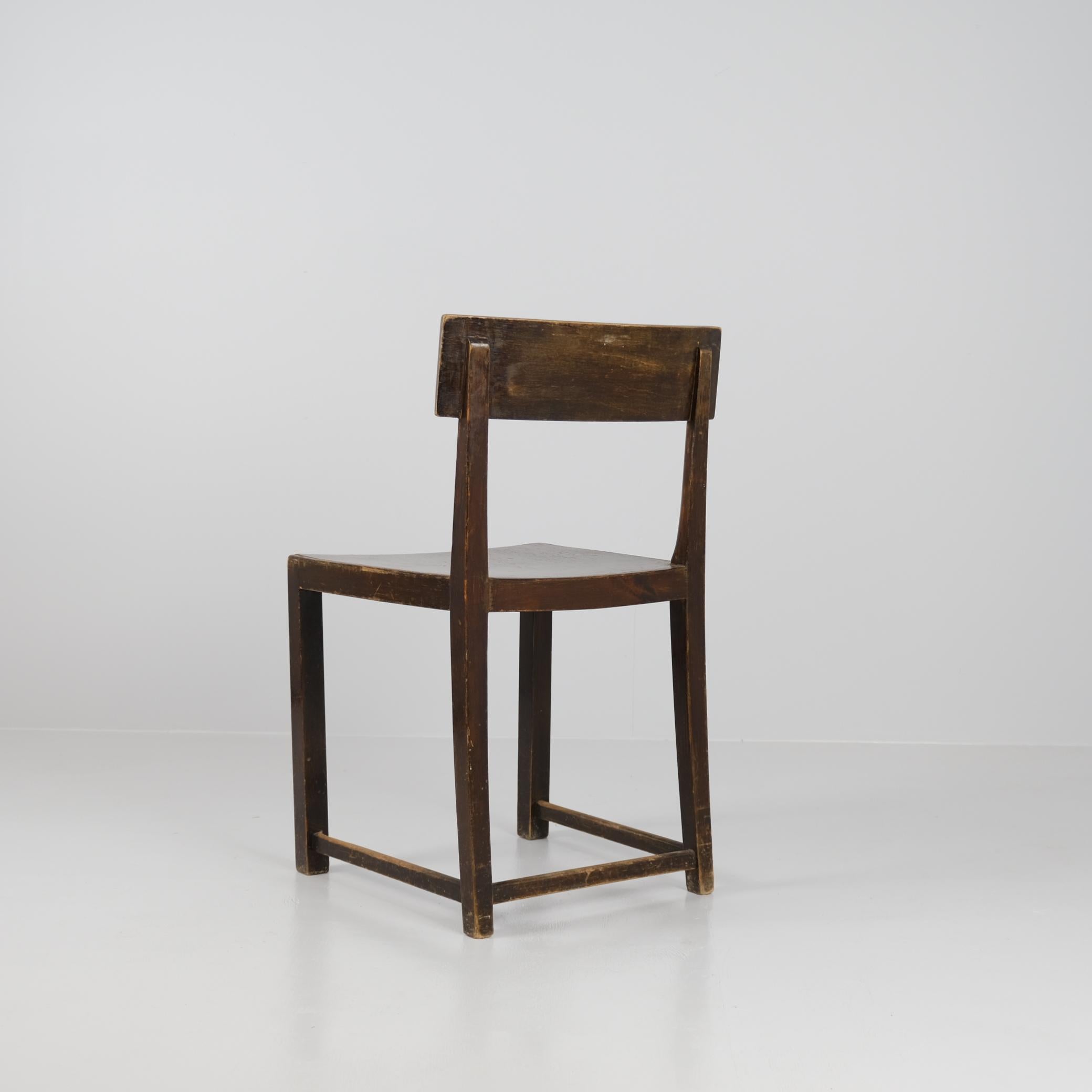 Werner West Pyramid Chair 5525, Sammlerstück, Keravan Puusepäntehdas 1940er (Mitte des 20. Jahrhunderts) im Angebot