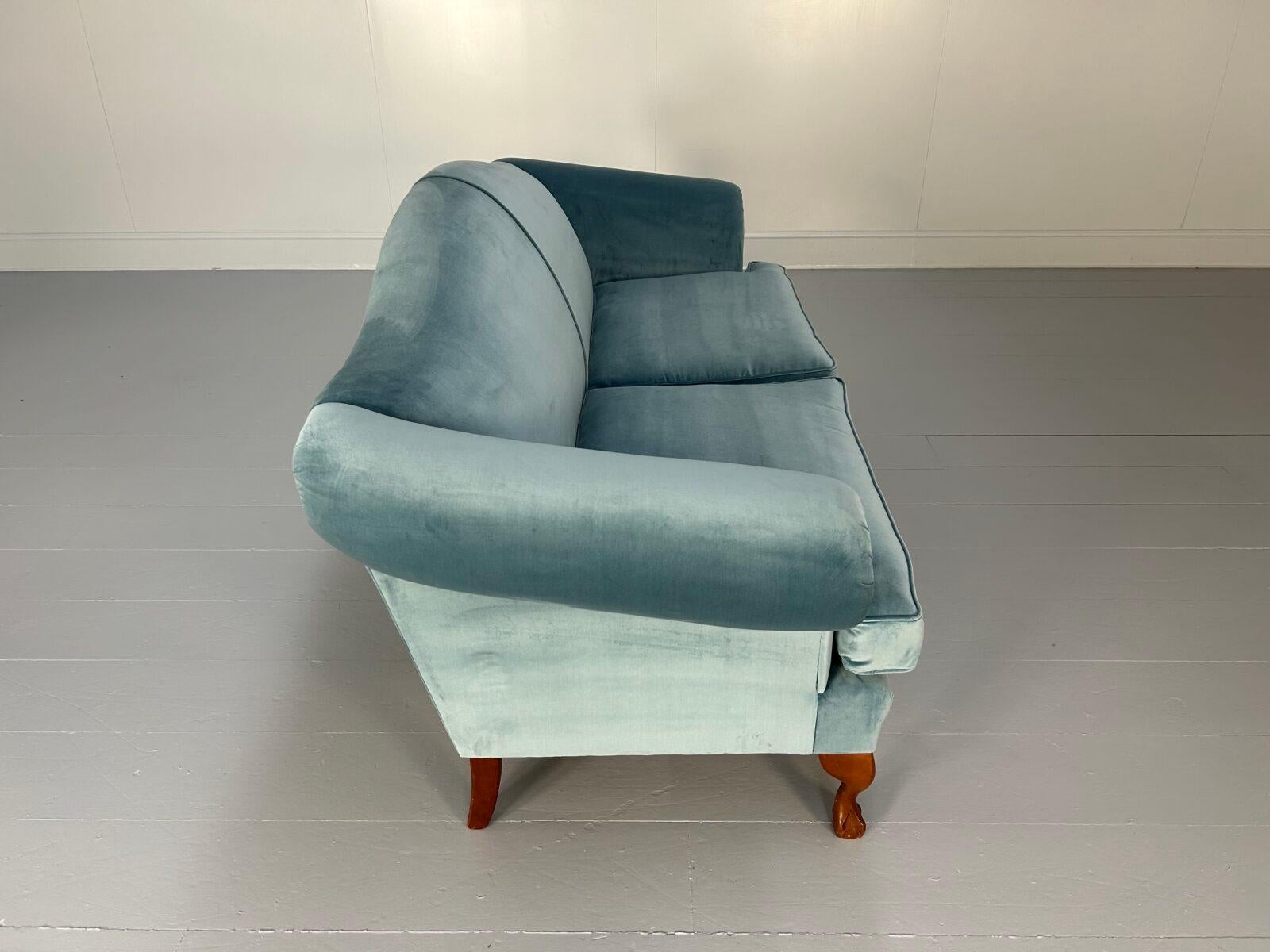 Canapé 3 places Wesley Barrell Marlborough en velours bleu pâle en vente 4