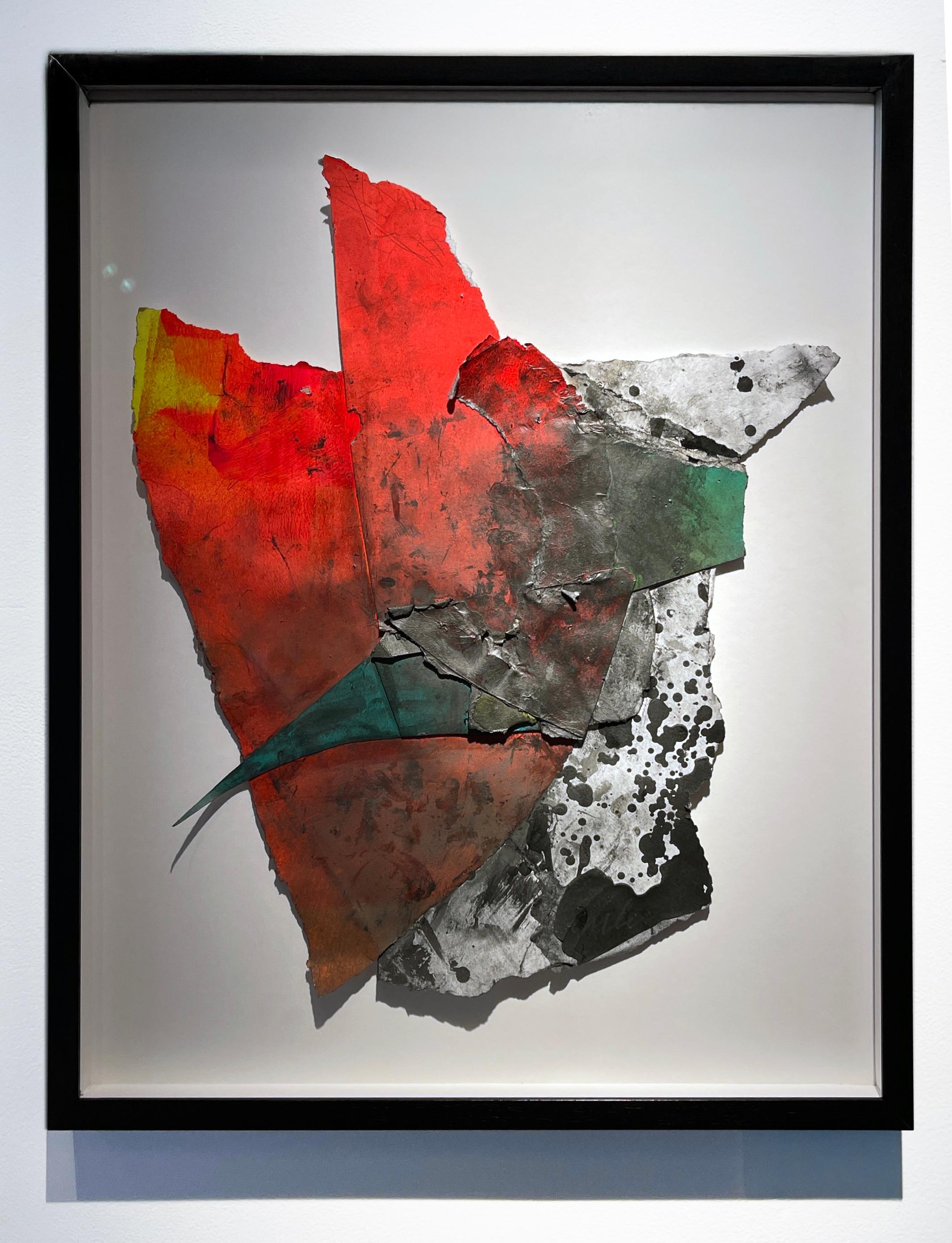 Tríptico collage - Collage abstracto de pintura y carboncillo de Wesley Kimler, enmarcado 4