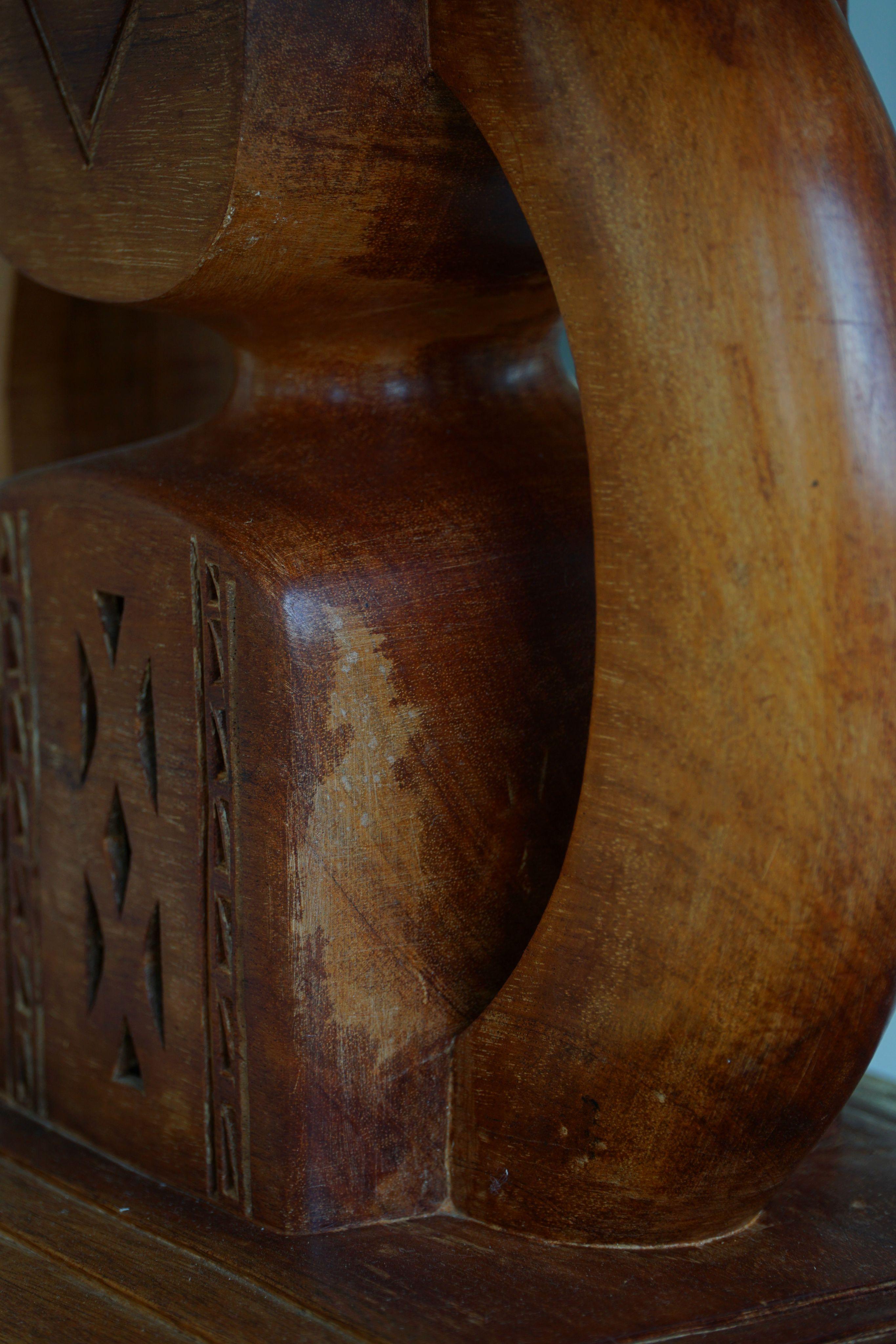 West African Ashanti Stool in Carved Hardwood, 20th Century For Sale 2