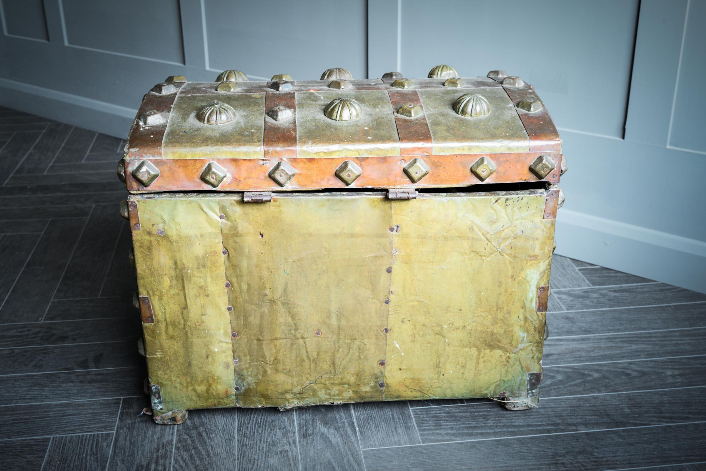 West African Berber Medium Dowry Chest For Sale 3