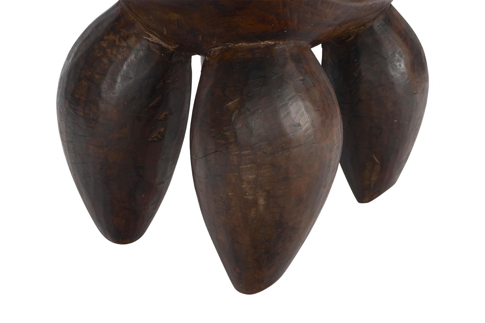 Taburete Senufo de Madera Maciza Tallada de África Occidental en Bueno estado para la venta en Dallas, TX