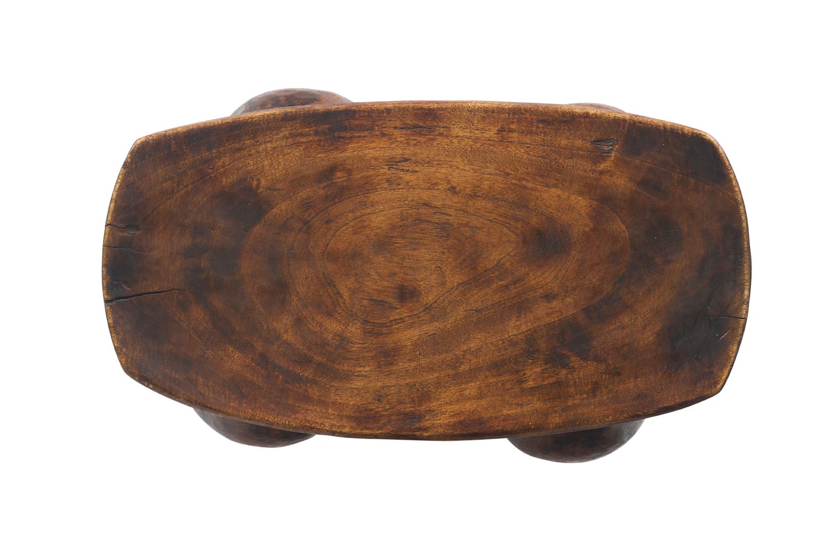 Taburete Senufo de Madera Maciza Tallada de África Occidental en venta 2
