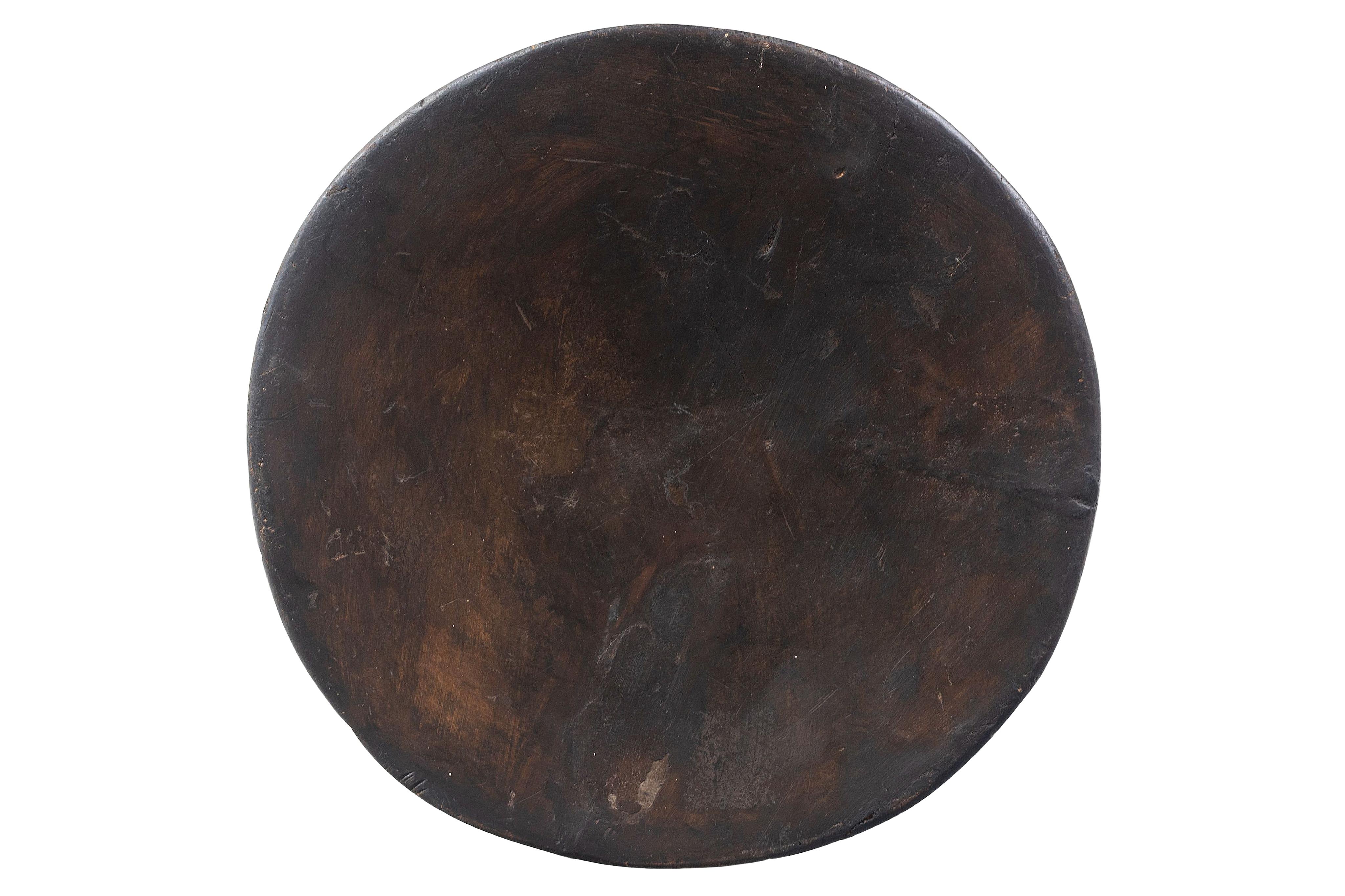 West African Carved Wood Stool Madera en venta