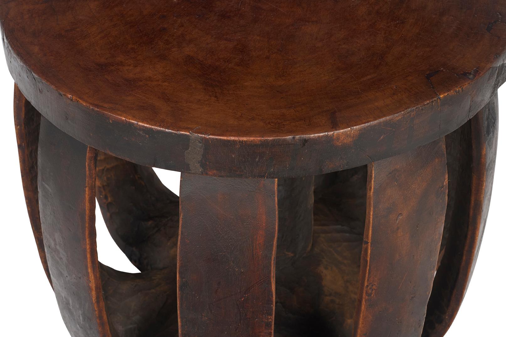 The Brendan Bass Estate Collection pays homage to the beauty of vintage and antique 
pieces, each artfully concealing endless stories collected through the generations in which they existed.  As an extension of Brendan Bass’s Le Monde collection,