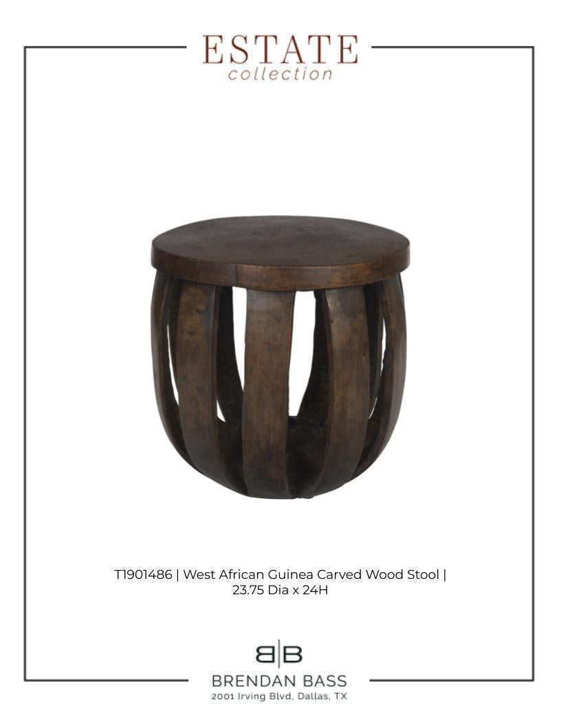 Tabouret en bois sculpté d'Afrique de l'Ouest (Guinée) en vente 4