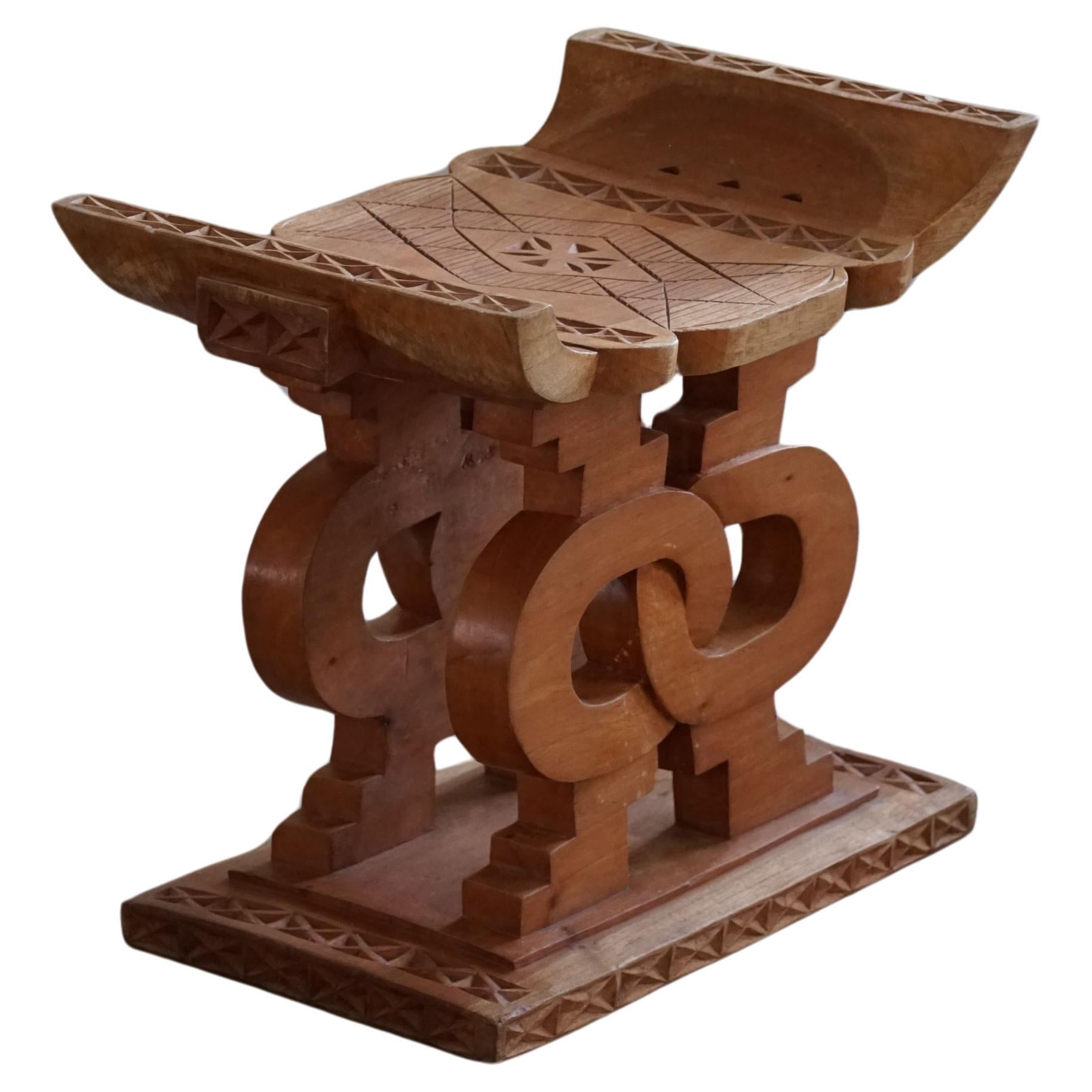 Tabouret Ashanti d'Afrique de l'Ouest sculpté à la main, Wabi Sabi, 20e siècle en vente