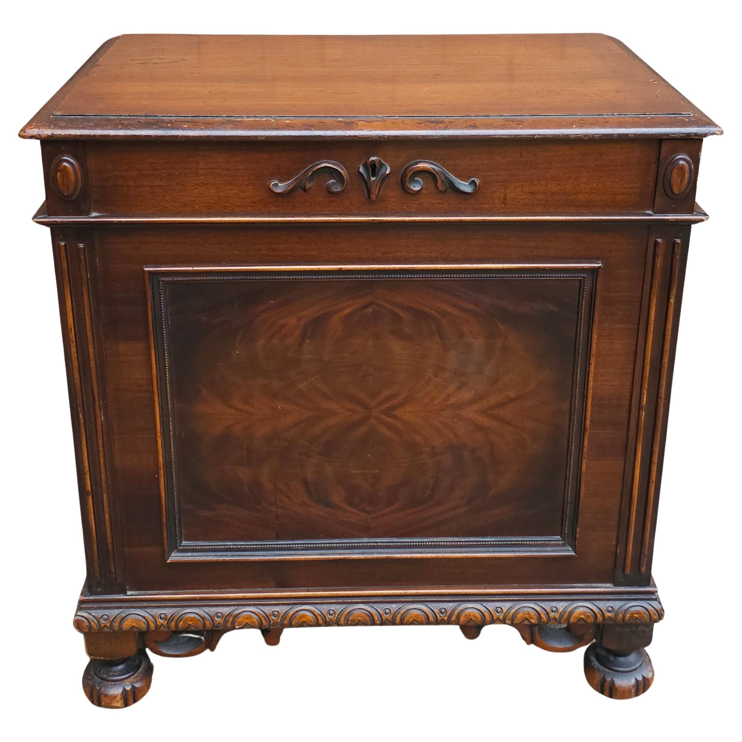 West Branch Novelty Mahogany Cedar Lined Blanket Chest