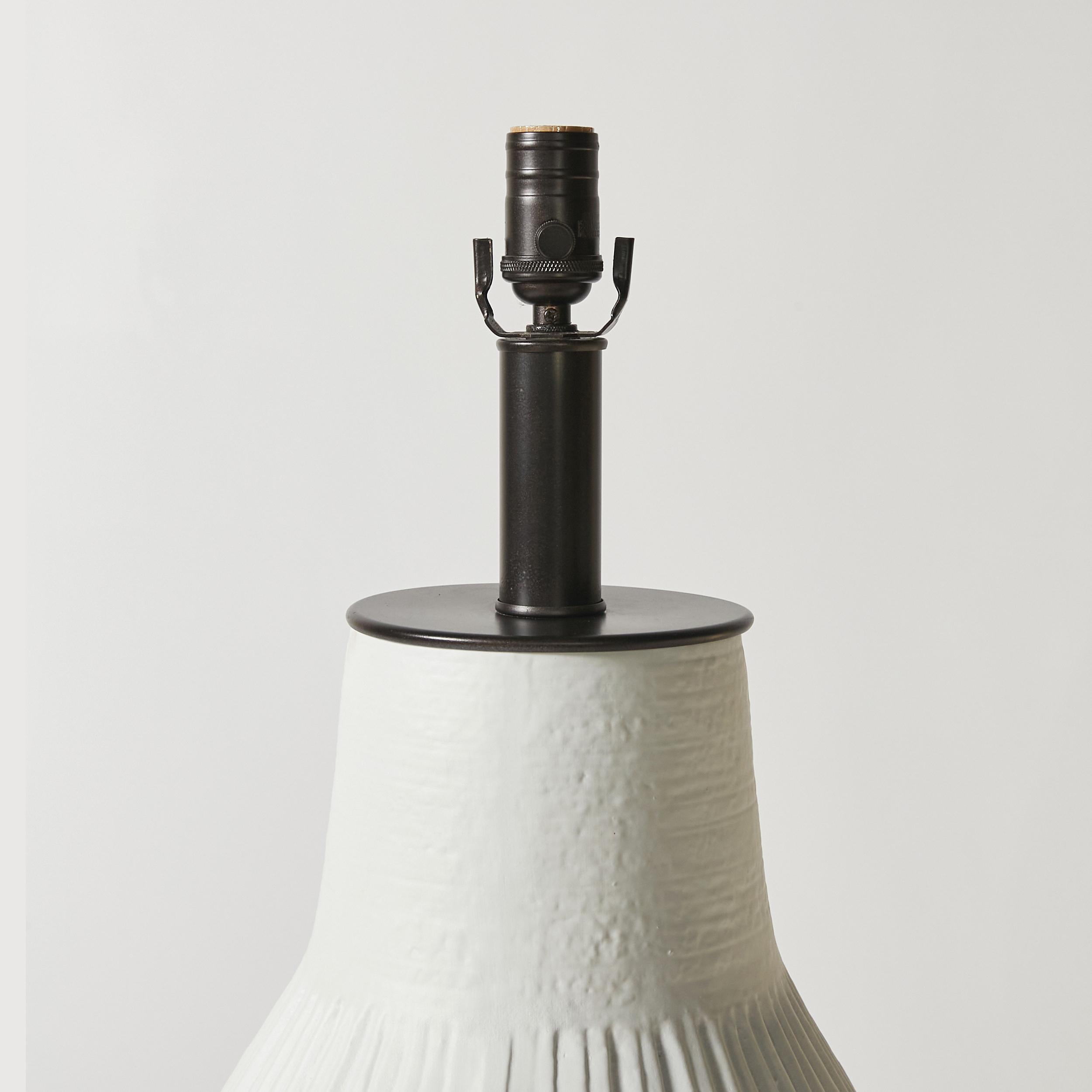 West Coast Pottery Table Lamp Finished in White Gesso In Good Condition In Philadelphia, PA
