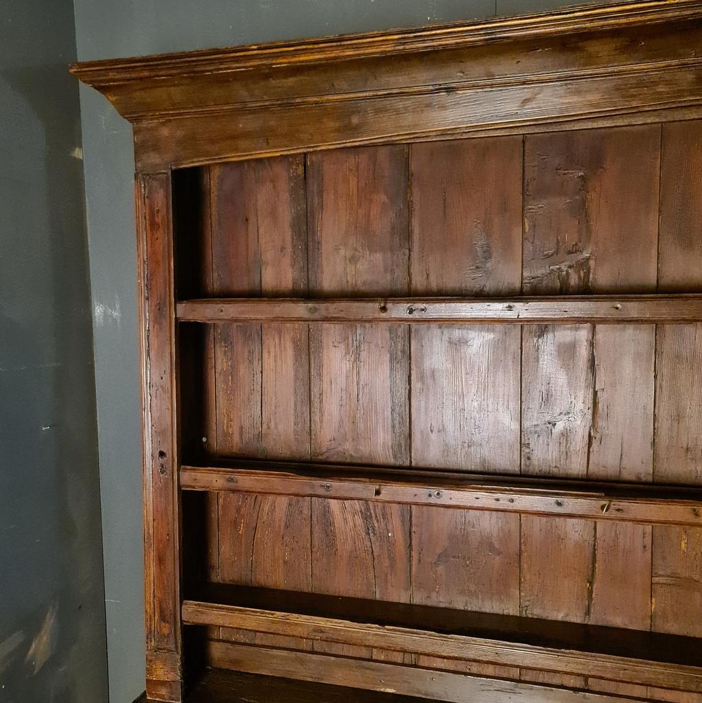 West Country Farmhouse Dresser In Good Condition In Leamington Spa, Warwickshire