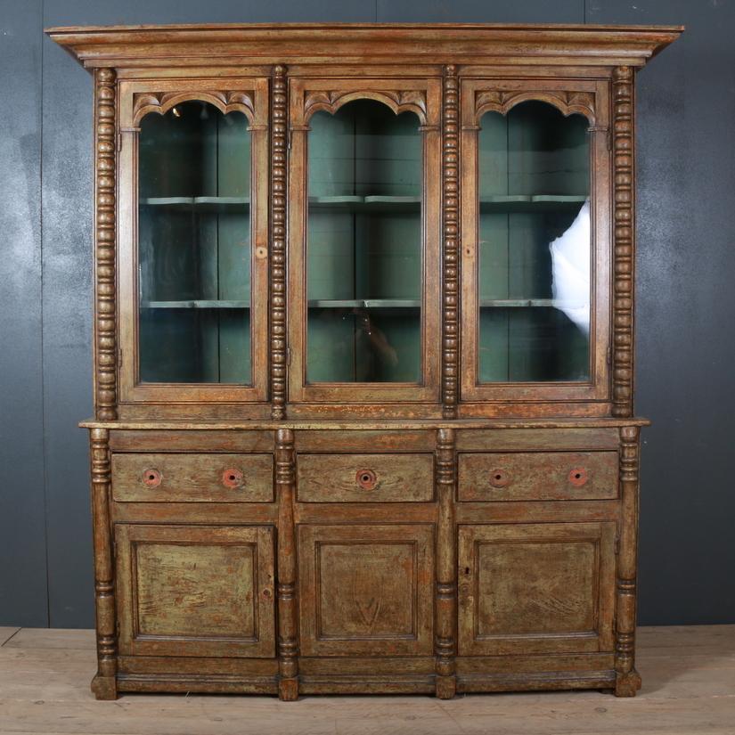 Wonderful early 19th century original painted west country glazed dresser. Awaiting brass handles, 1820.

Dimensions
74.5 inches (189 cms) wide
18 inches (46 cms) deep
80 inches (203 cms) high.

     