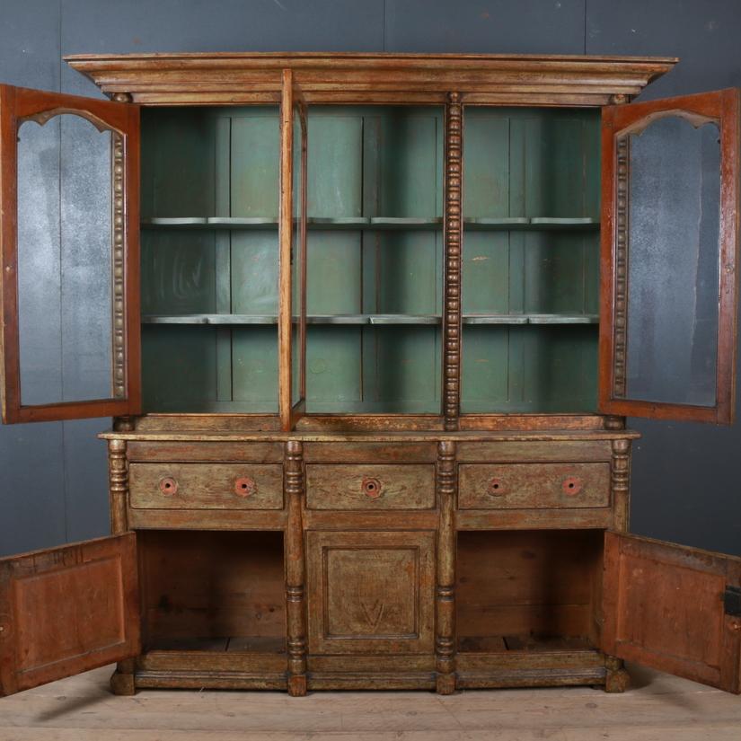 West Country Glazed Dresser In Good Condition In Leamington Spa, Warwickshire