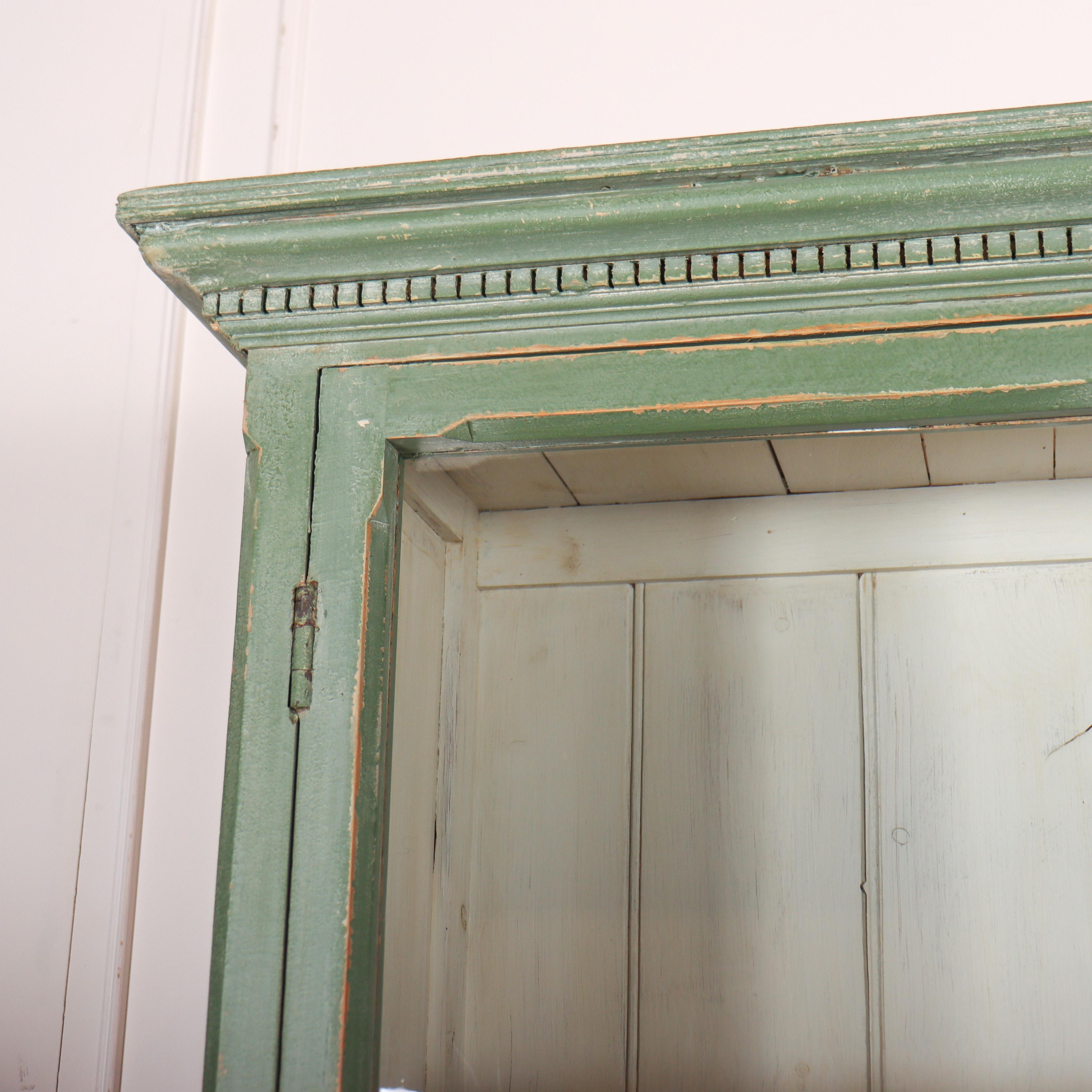Really useful 19th century West Country glazed kitchen dresser with ample storage. 1840.

Code: 8527

Dimensions:
W: 69.5