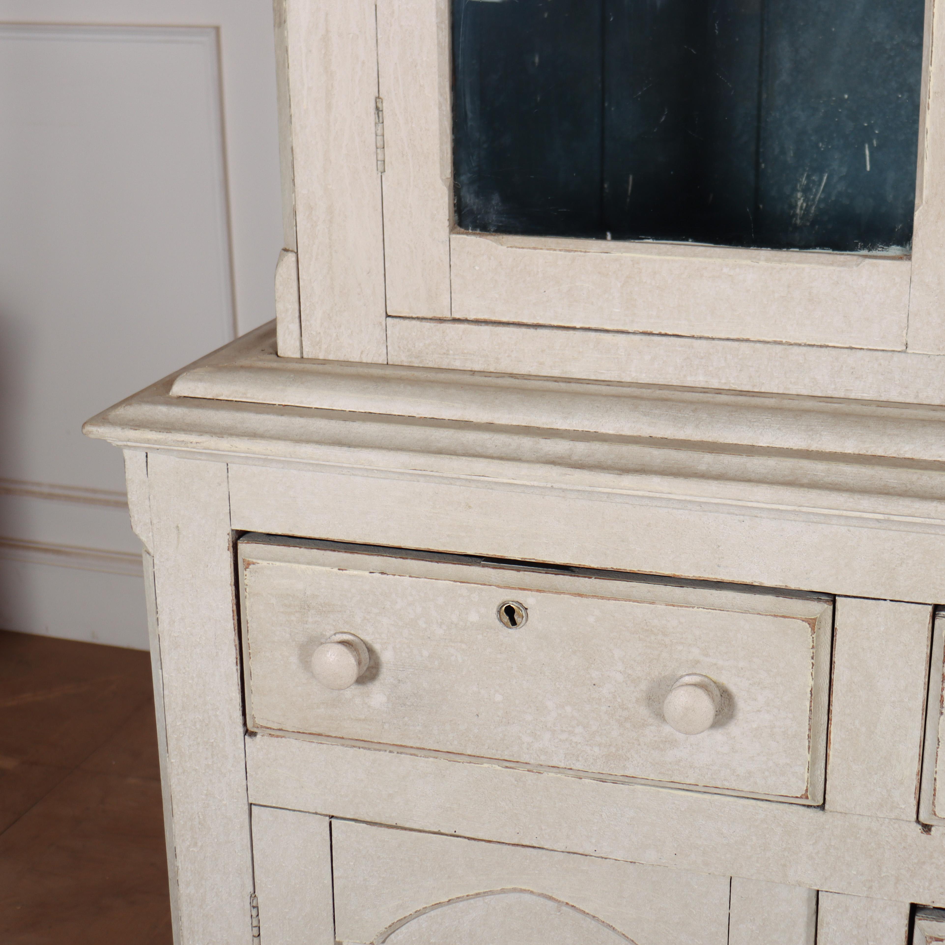 West Country Painted Dresser In Good Condition For Sale In Leamington Spa, Warwickshire