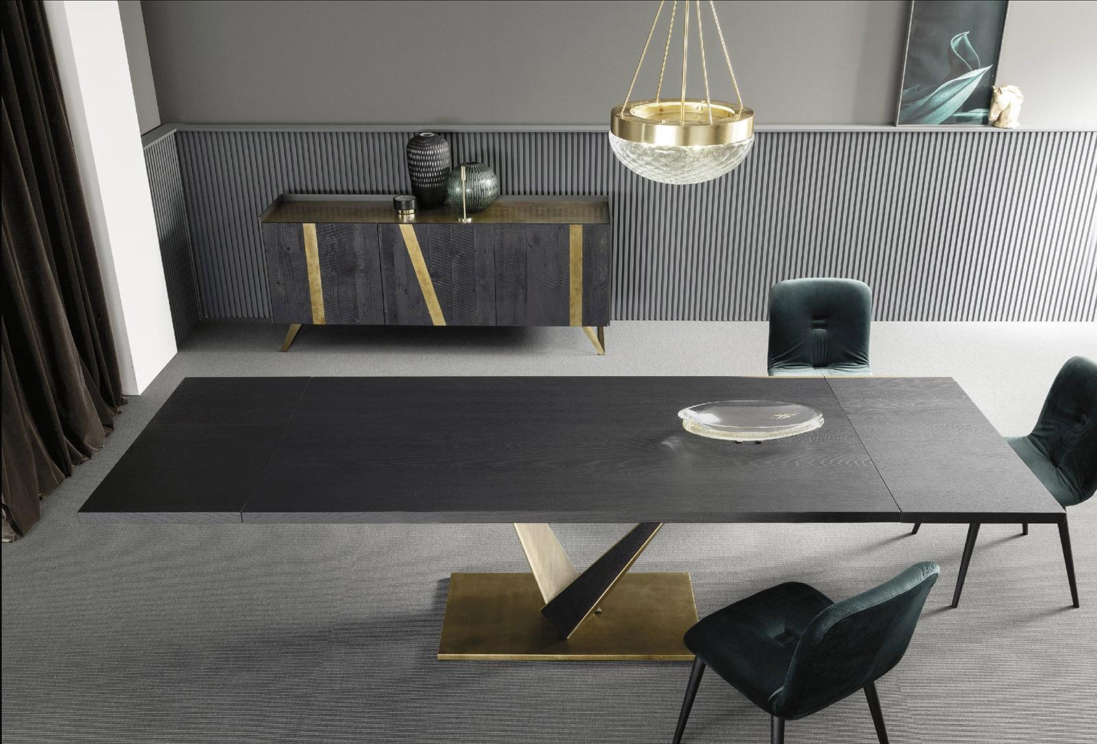 West Dining Table For Sale at 1stDibs