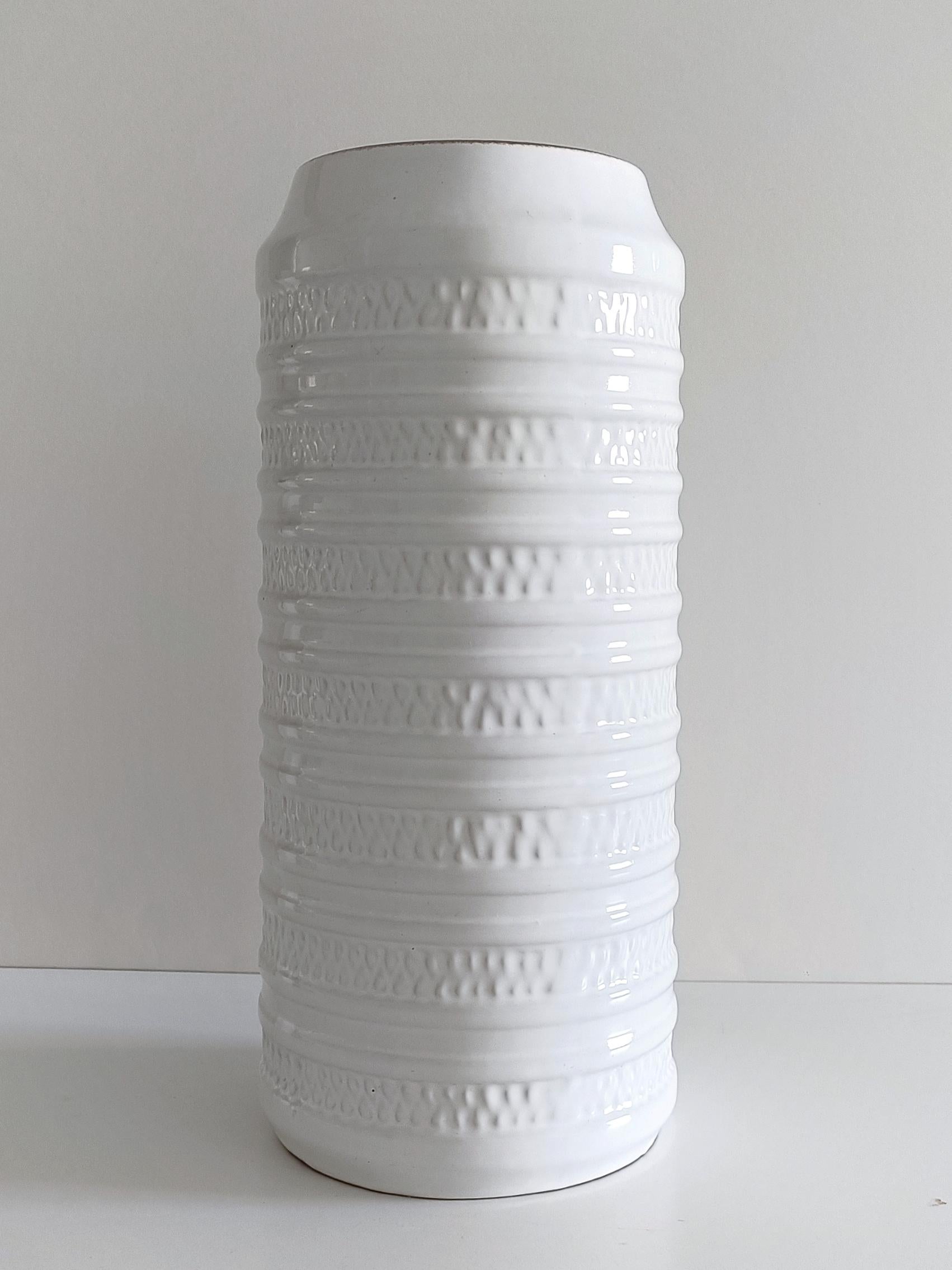 Hand-Crafted West German Carstens Tonnieshof White Glaze Ceramic Vintage Vase, 1960s