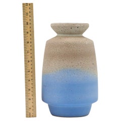 Westdeutsche Keramikvase mit grauem und blauem Farbverlauf