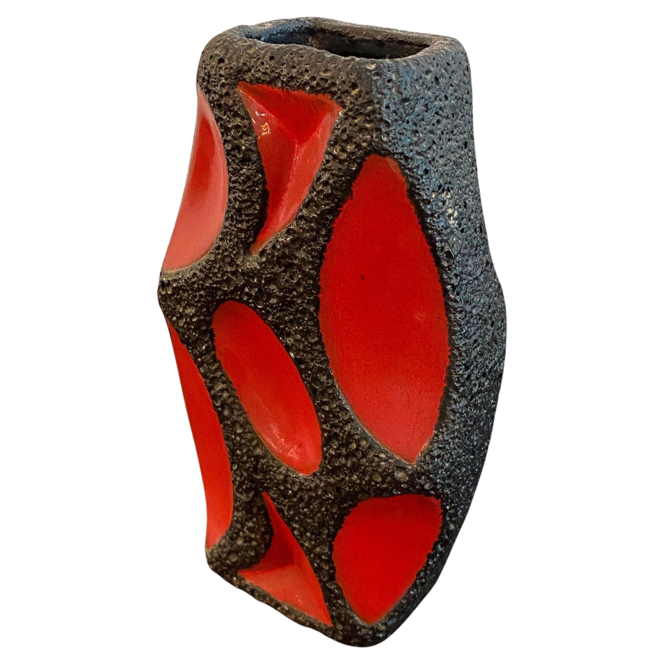 Westdeutsche Fat Lava Gitarre-Vase von Roth Keramik