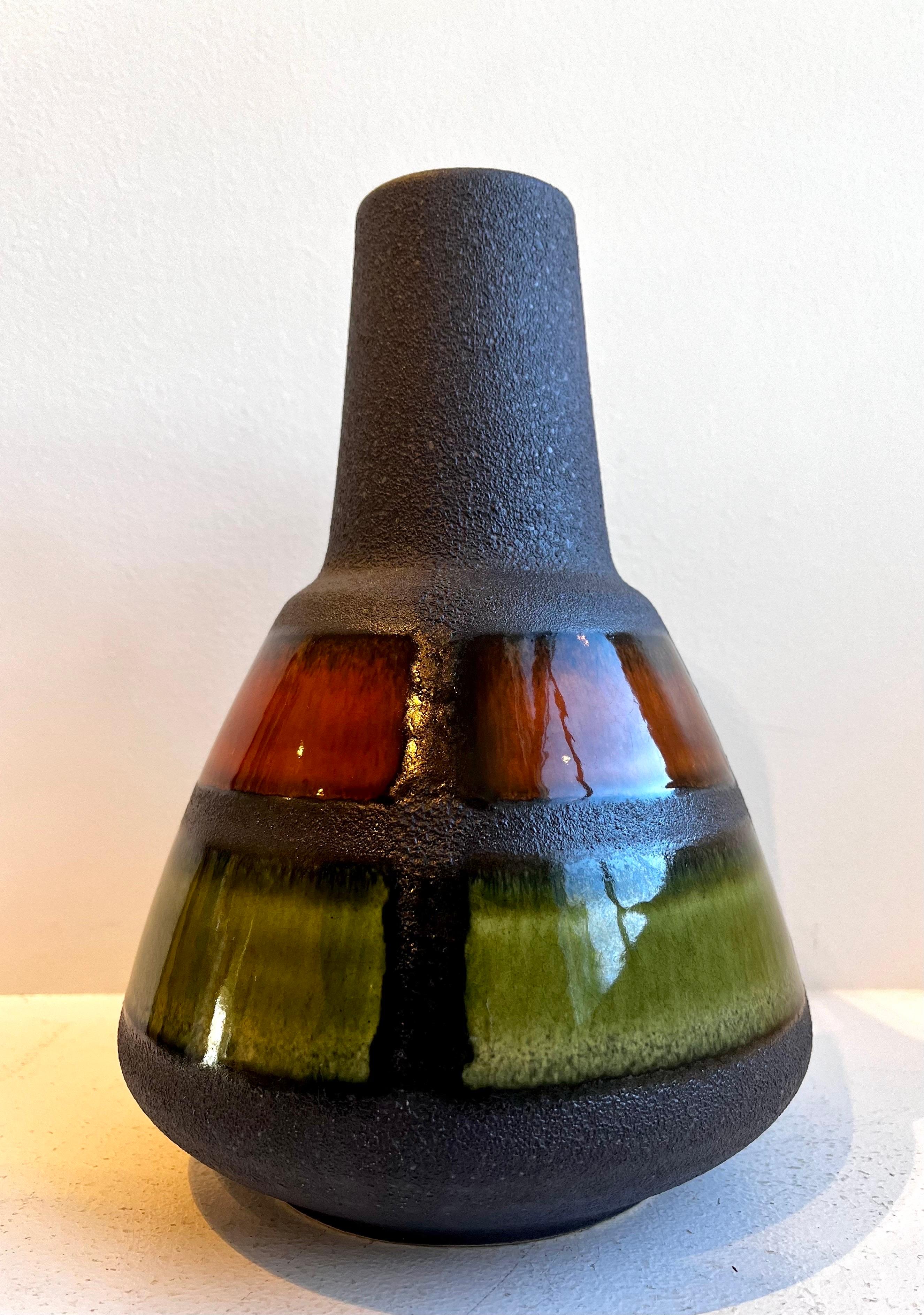 Vaso di lava grassa della Germania Ovest 
di Dümler & Breiden, anni '60

Il vaso è di colore grigio, marrone e verde scuro ed è numerato 310 / 22.
