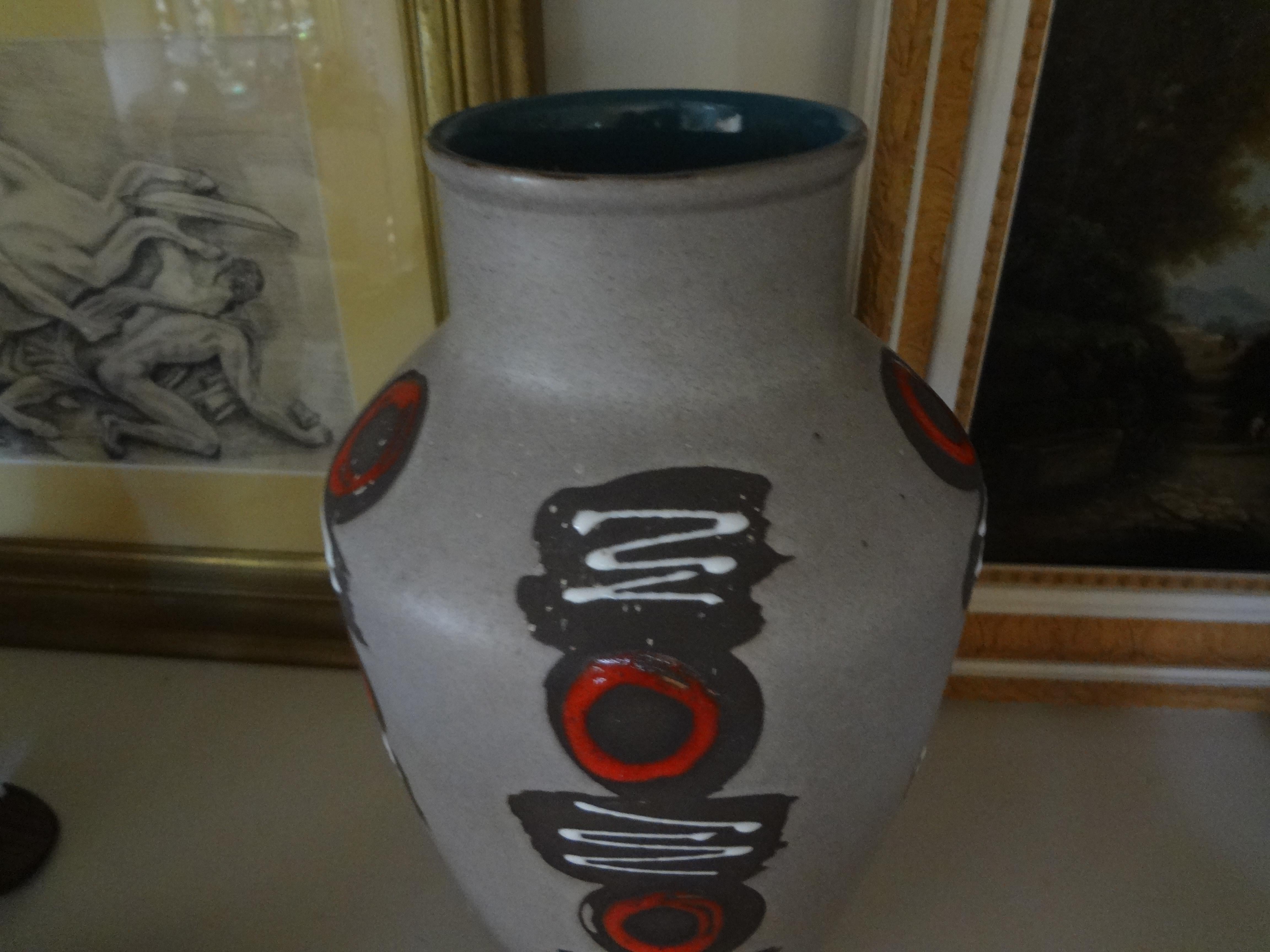 Westdeutsche glasierte Keramikvase aus Westdeutschland im Zustand „Gut“ im Angebot in Houston, TX