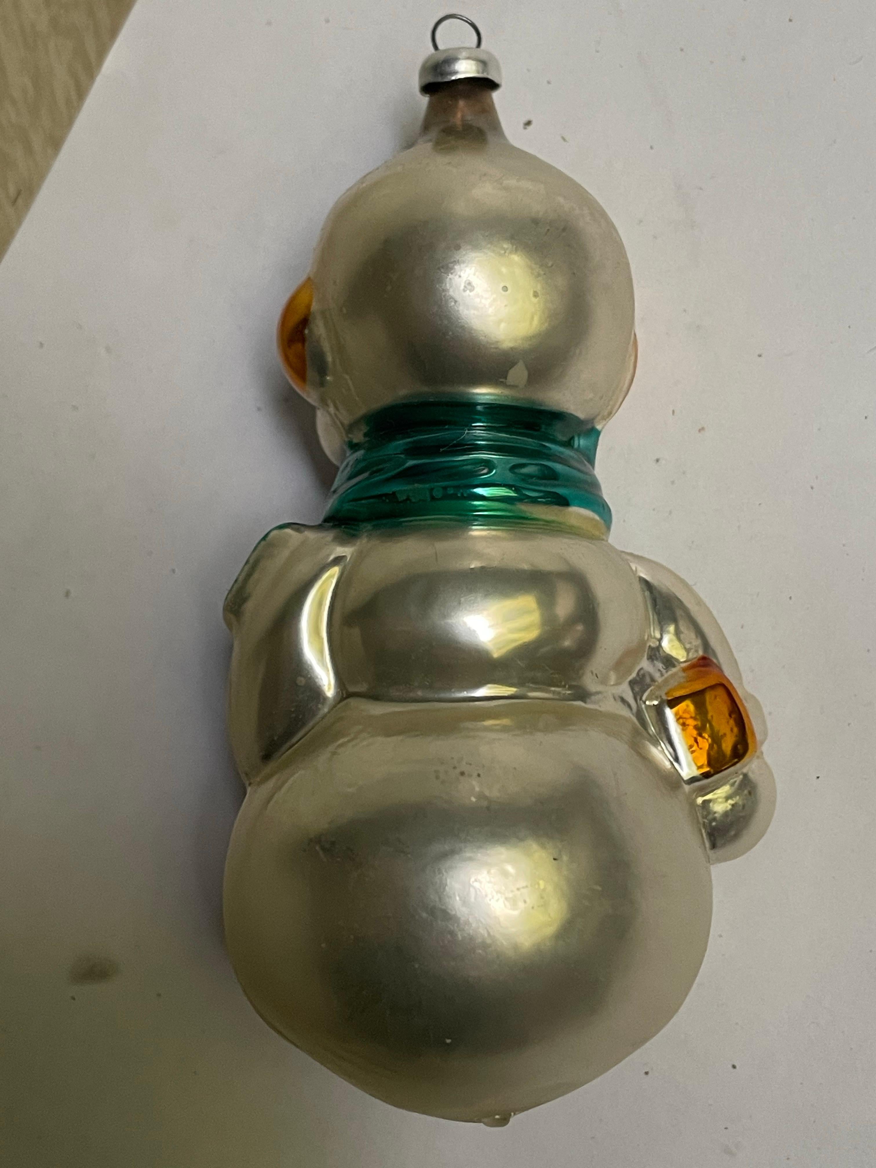 Ornamento per albero di Natale in vetro soffiato a mano della Germania Occidentale con pupazzo di neve Greene & Greene in vendita 2