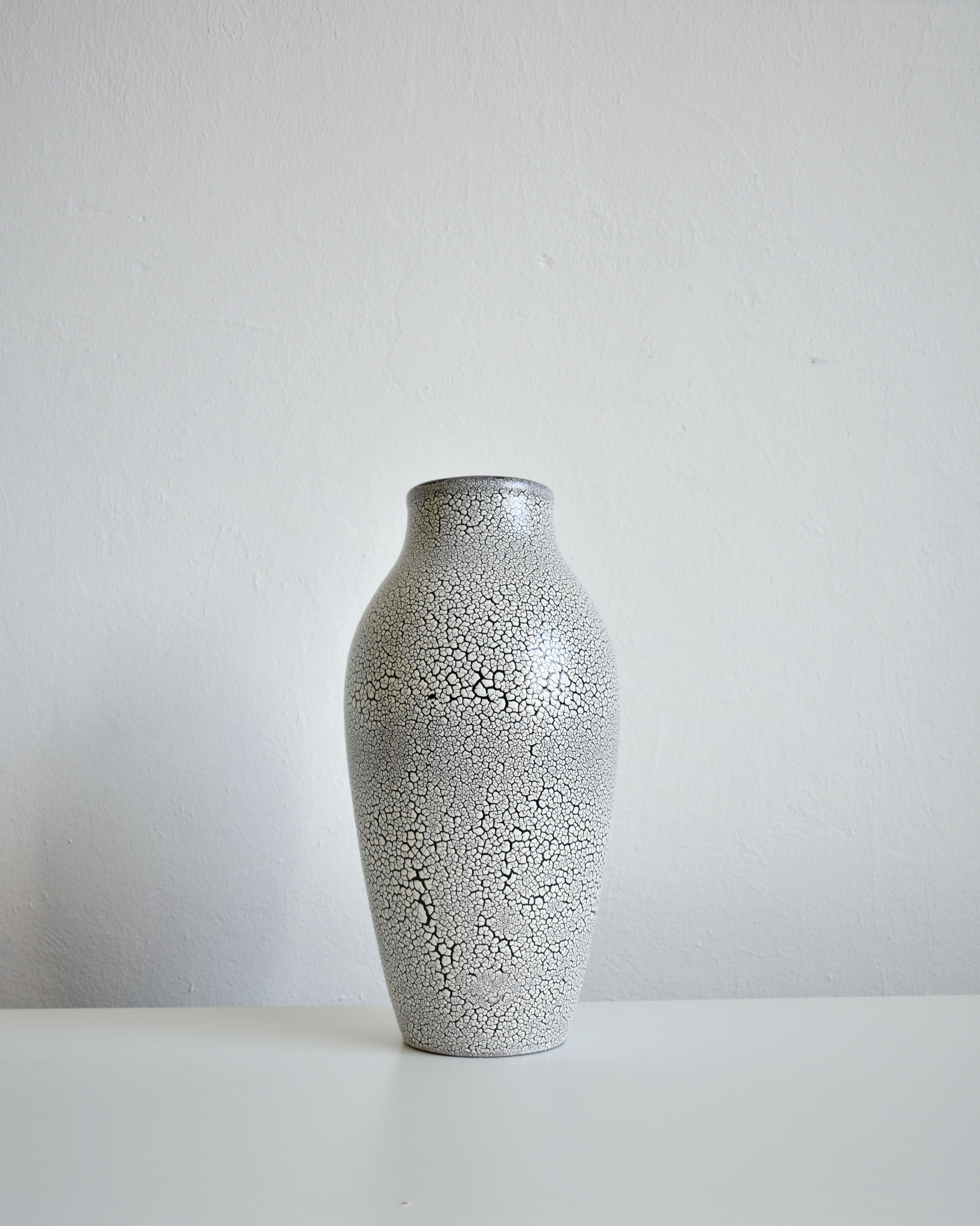 Milieu du XXe siècle Vase en céramique moderniste ouest-allemand Jasba Keramik 1140/35:: Midcentury:: 1950s
