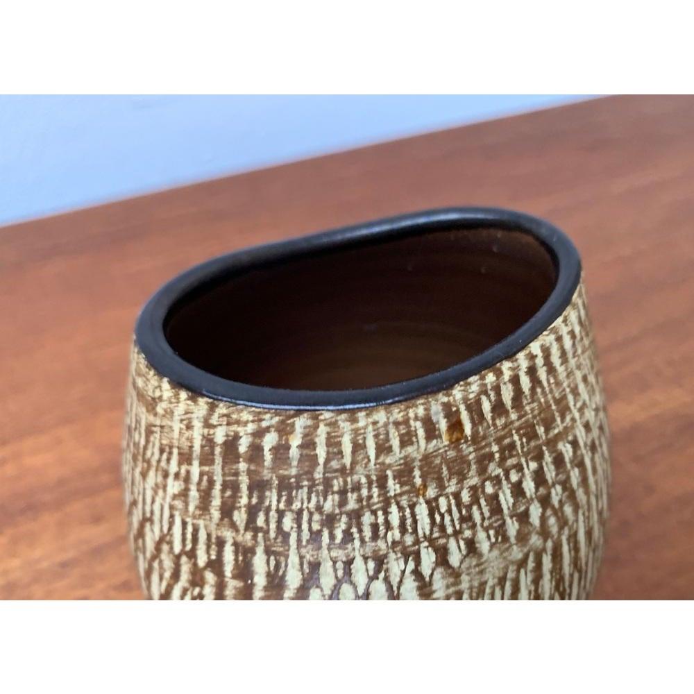 West German Pottery Vase by Rudolf Christmann for Dümler & Breiden, 1960s In Excellent Condition For Sale In Hamburg, DE