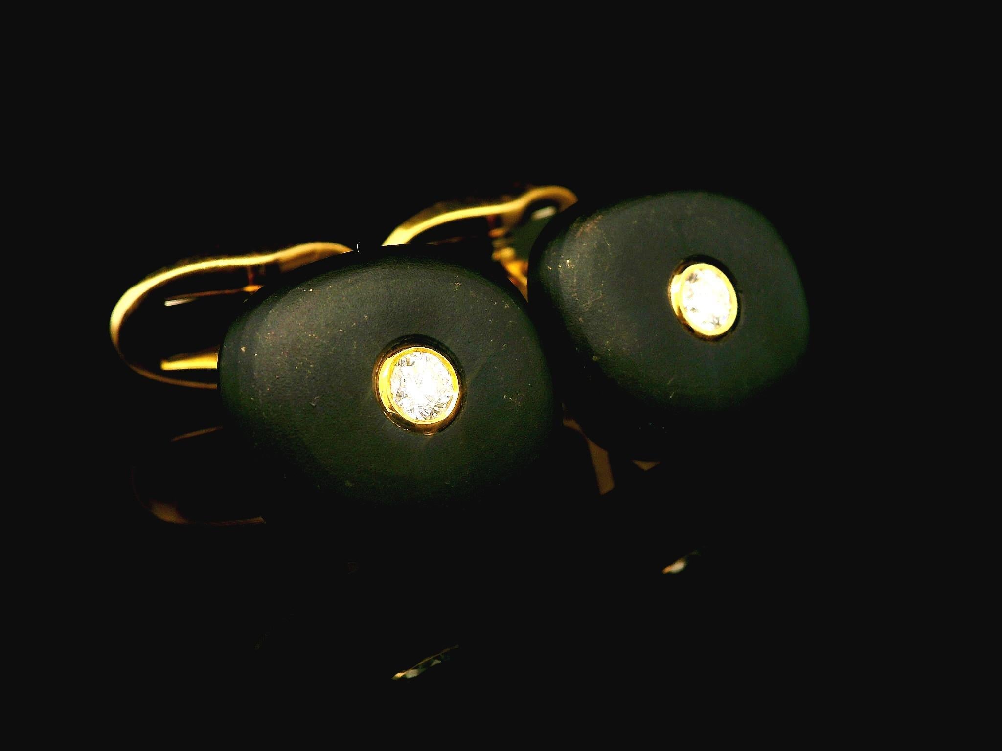 Westdeutschland 18k Gold 0,30ctw Diamant & Mattschwarze Hartstein Kissen-Manschettenknöpfe im Angebot 4