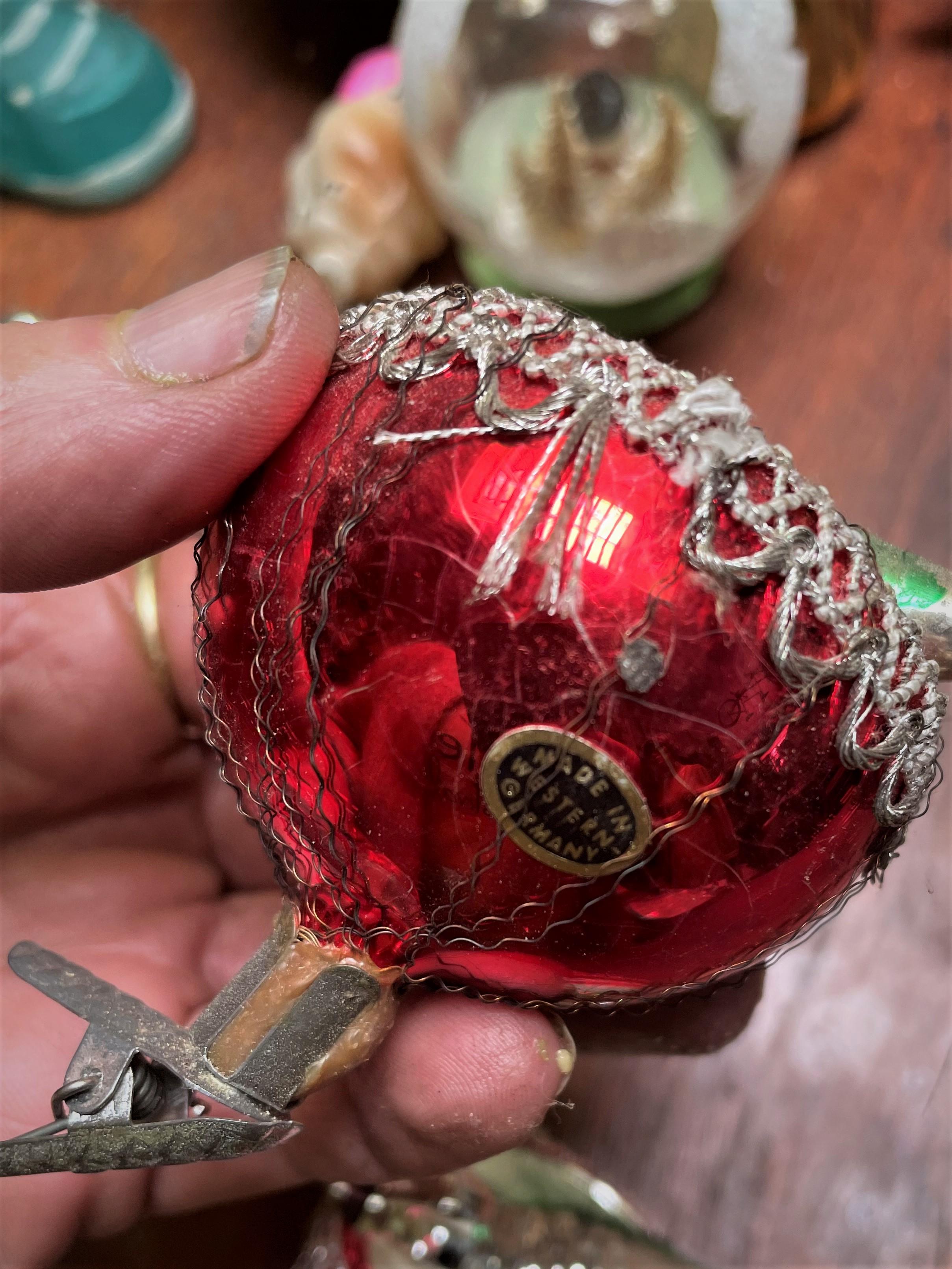 20ième siècle Clip sur verre mercuré, oiseau sur nid, ornement de Noël d'Allemagne de l'Ouest en vente