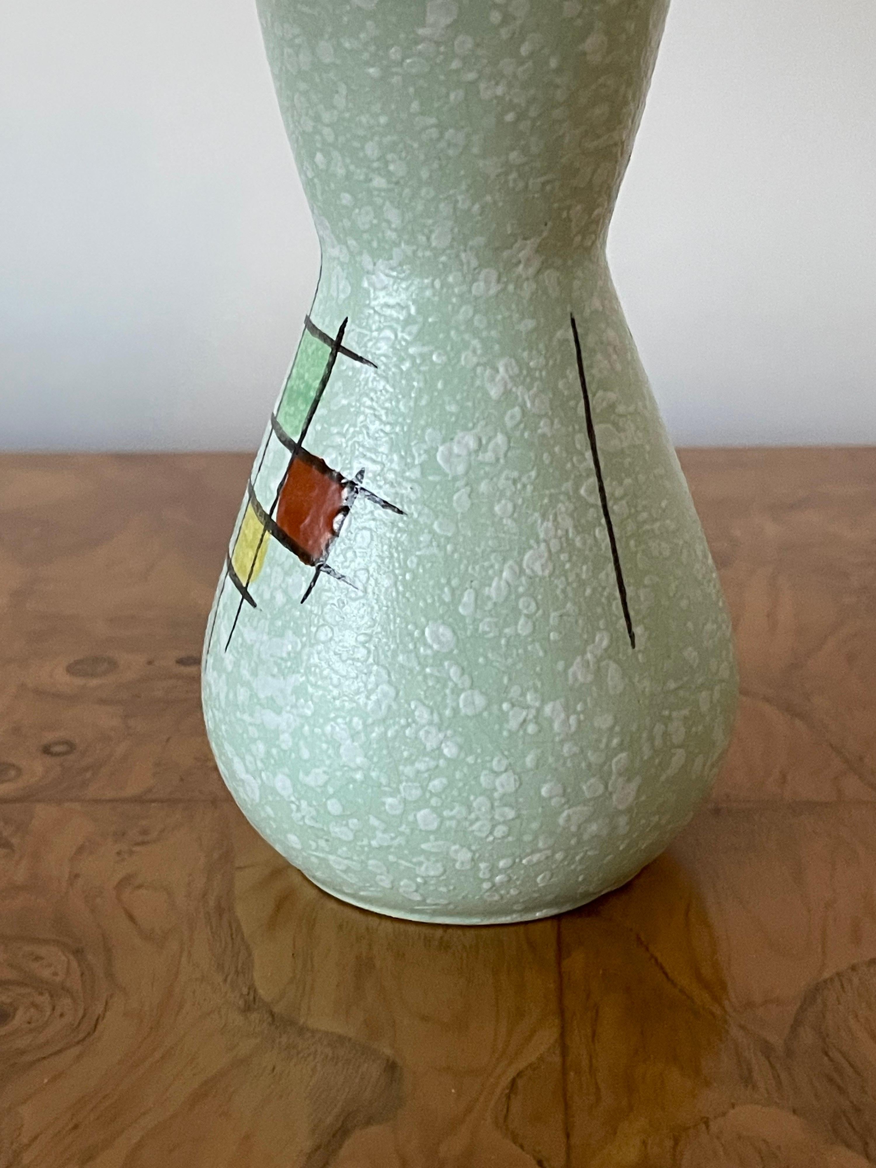 West Germany Mid-Century Modern Vase In Good Condition For Sale In St.Petersburg, FL
