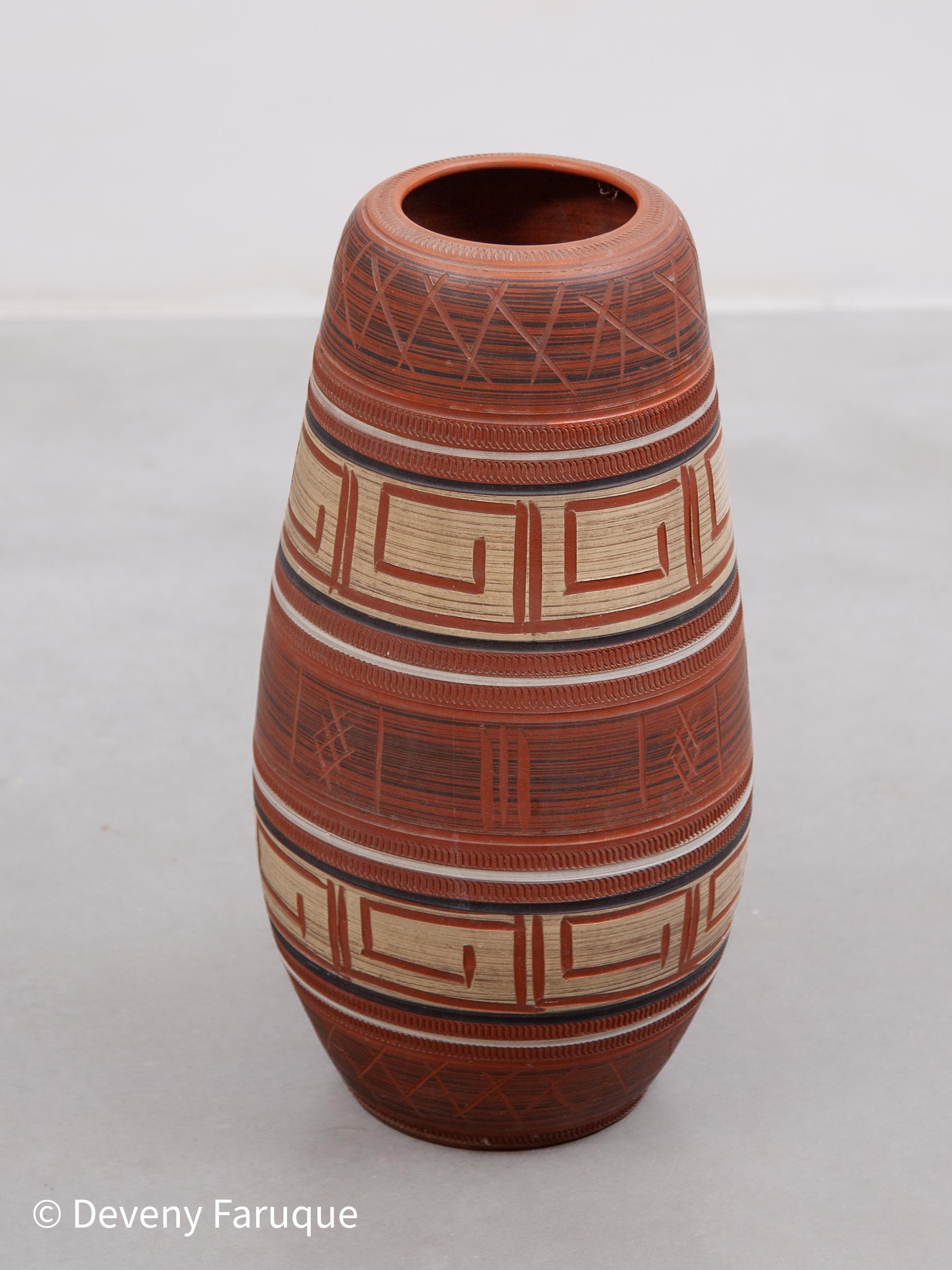 Mid-Century Modern West Germany Set of Two red Ceramic Vases designed by AKRU KERAMIK For Sale
