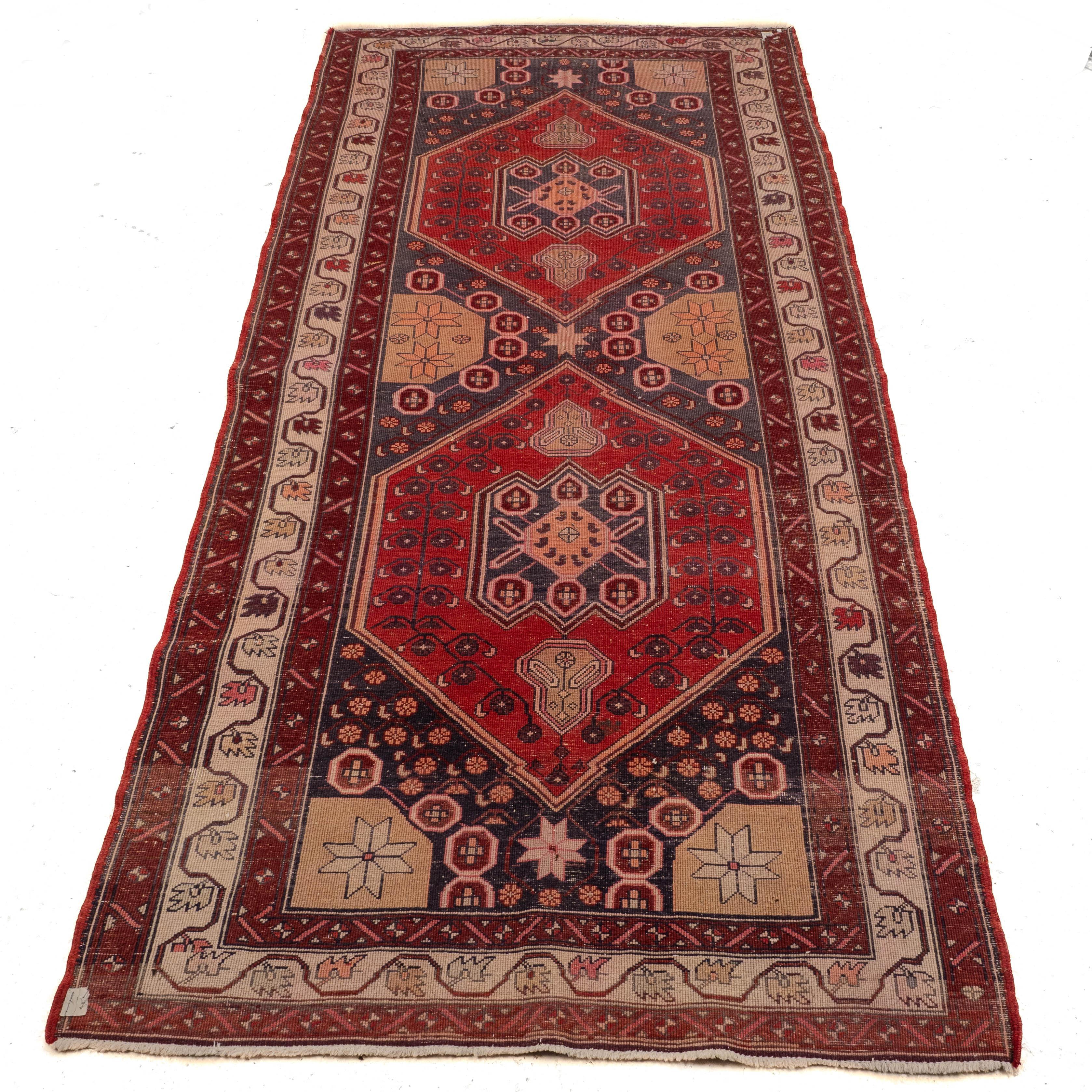 West Persiann Khelleh Handwoven Long Rug (Oriental Carpet) For Sale 1