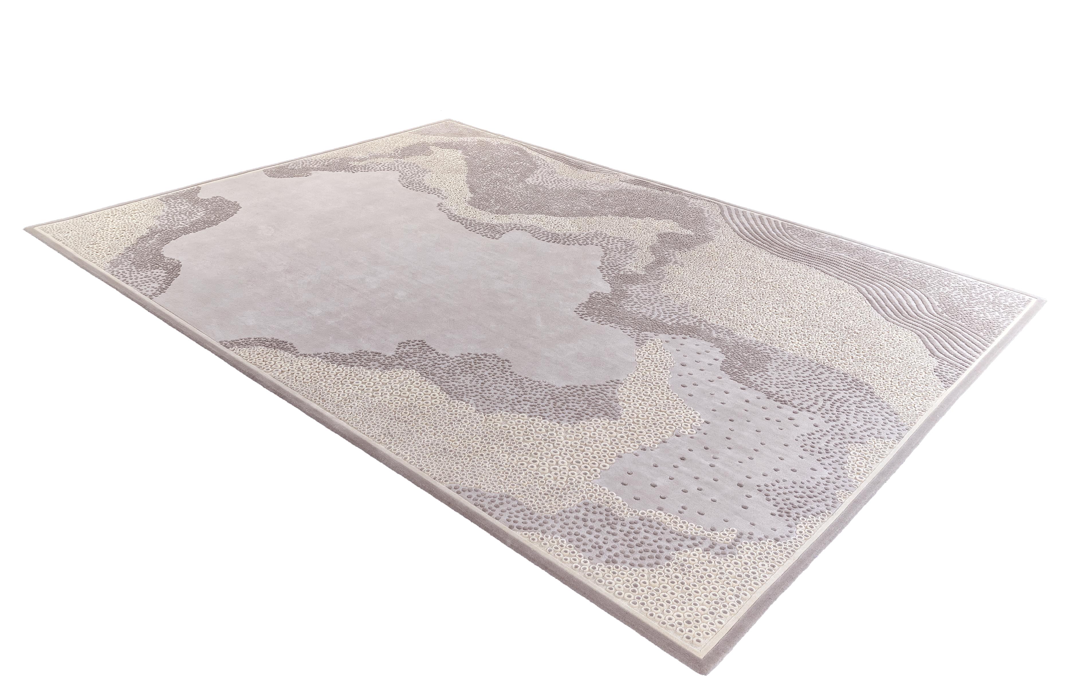 Hand-Carved Western European Contemporary Rug New Tufted Wool Luxury Collection In Stock For Sale