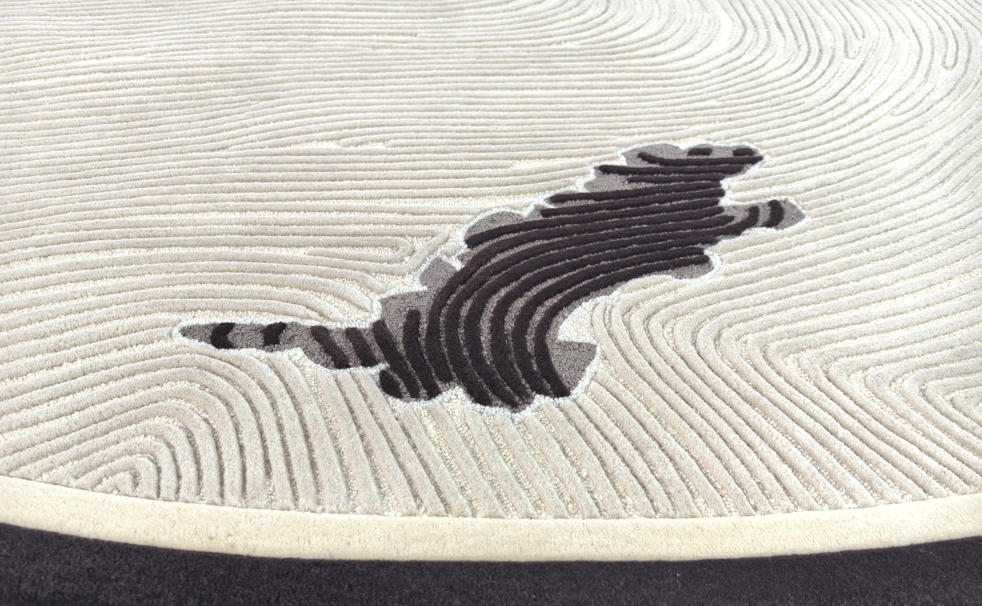 Hand-Carved Western European Contemporary Rug New Tufted Wool Luxury Collection in Stock For Sale