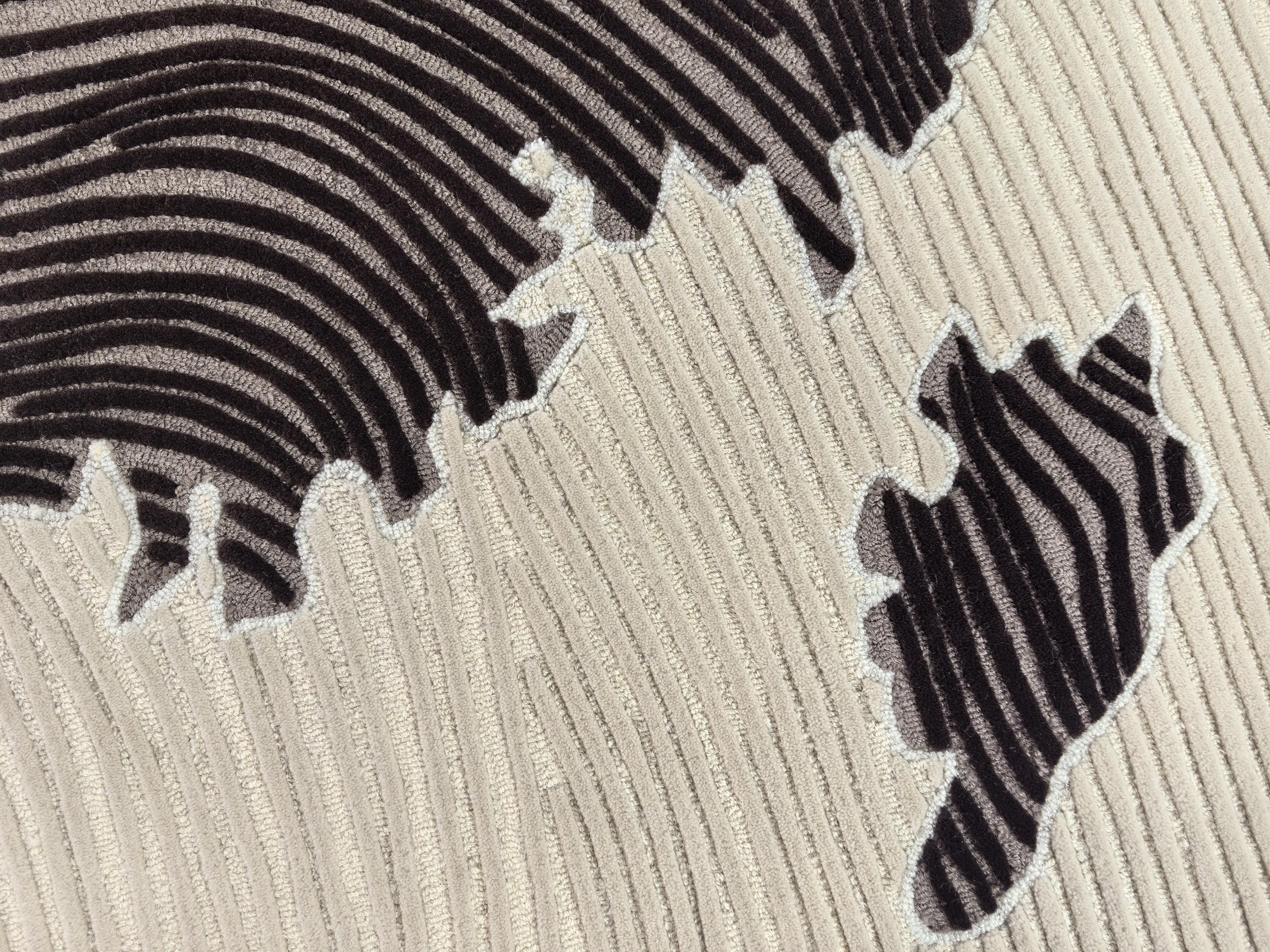 Western European Contemporary Rug New Tufted Wool Luxury Collection in Stock For Sale 3